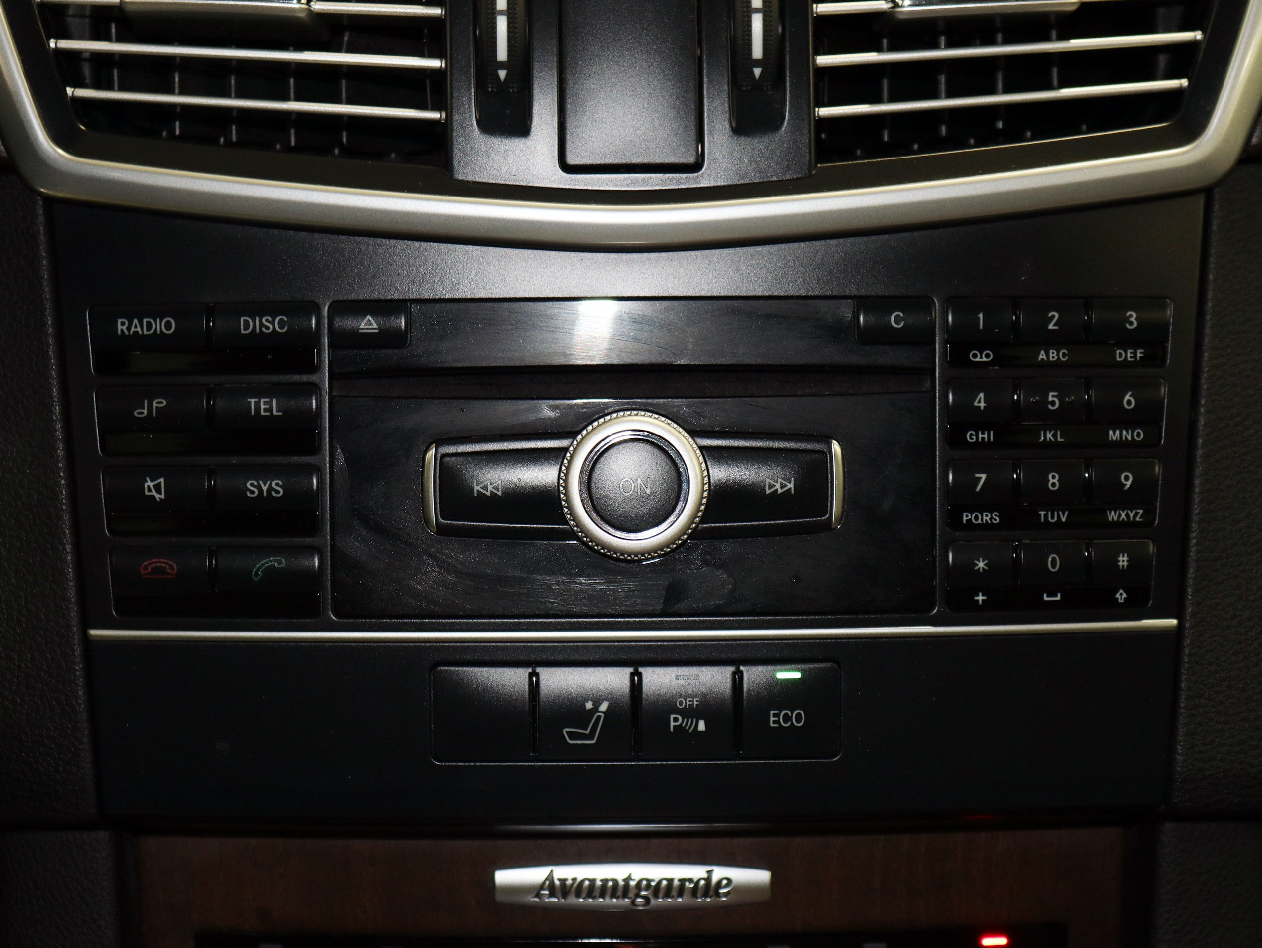 Foto Mercedes-Benz E 220 25