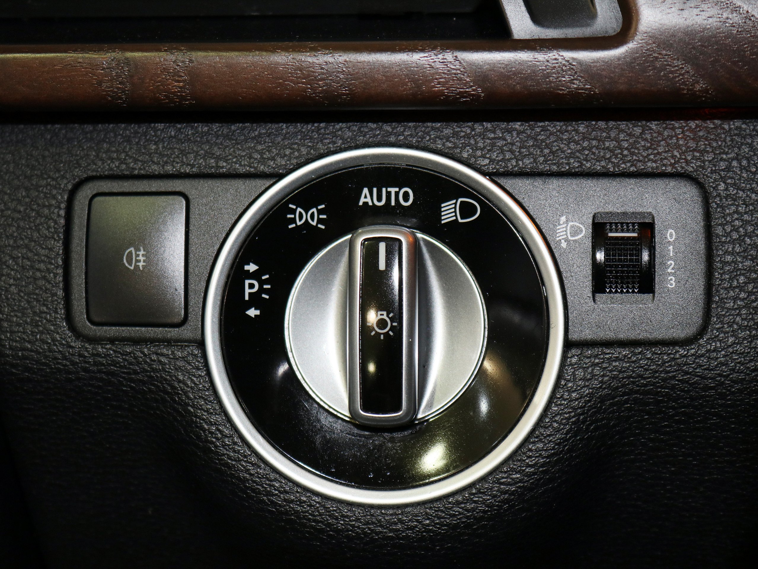 Foto Mercedes-Benz E 220 30
