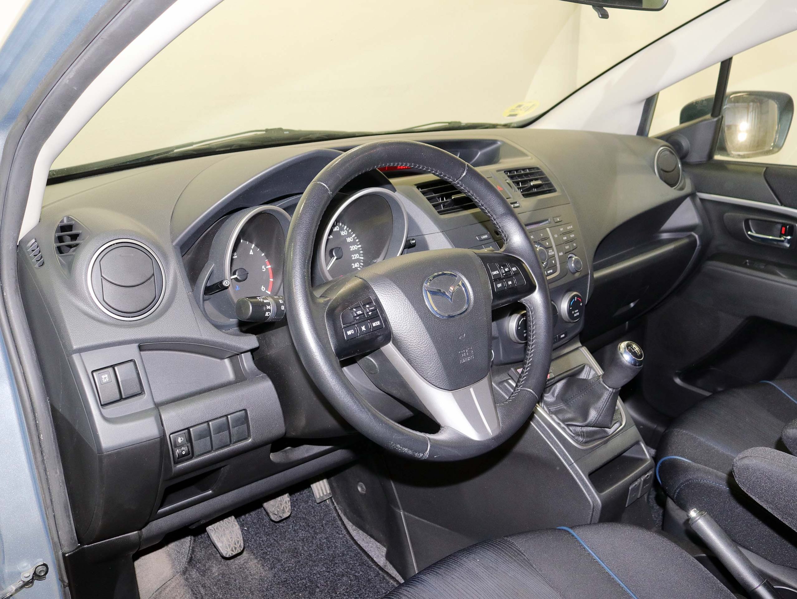 Foto Mazda 5 21