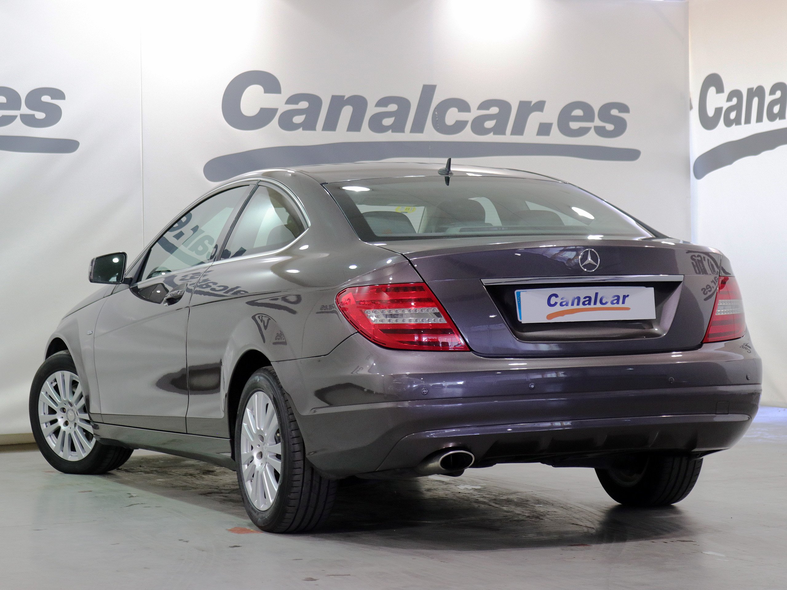 Foto Mercedes-Benz C 220 8 Foto Mercedes-Benz C 220 8