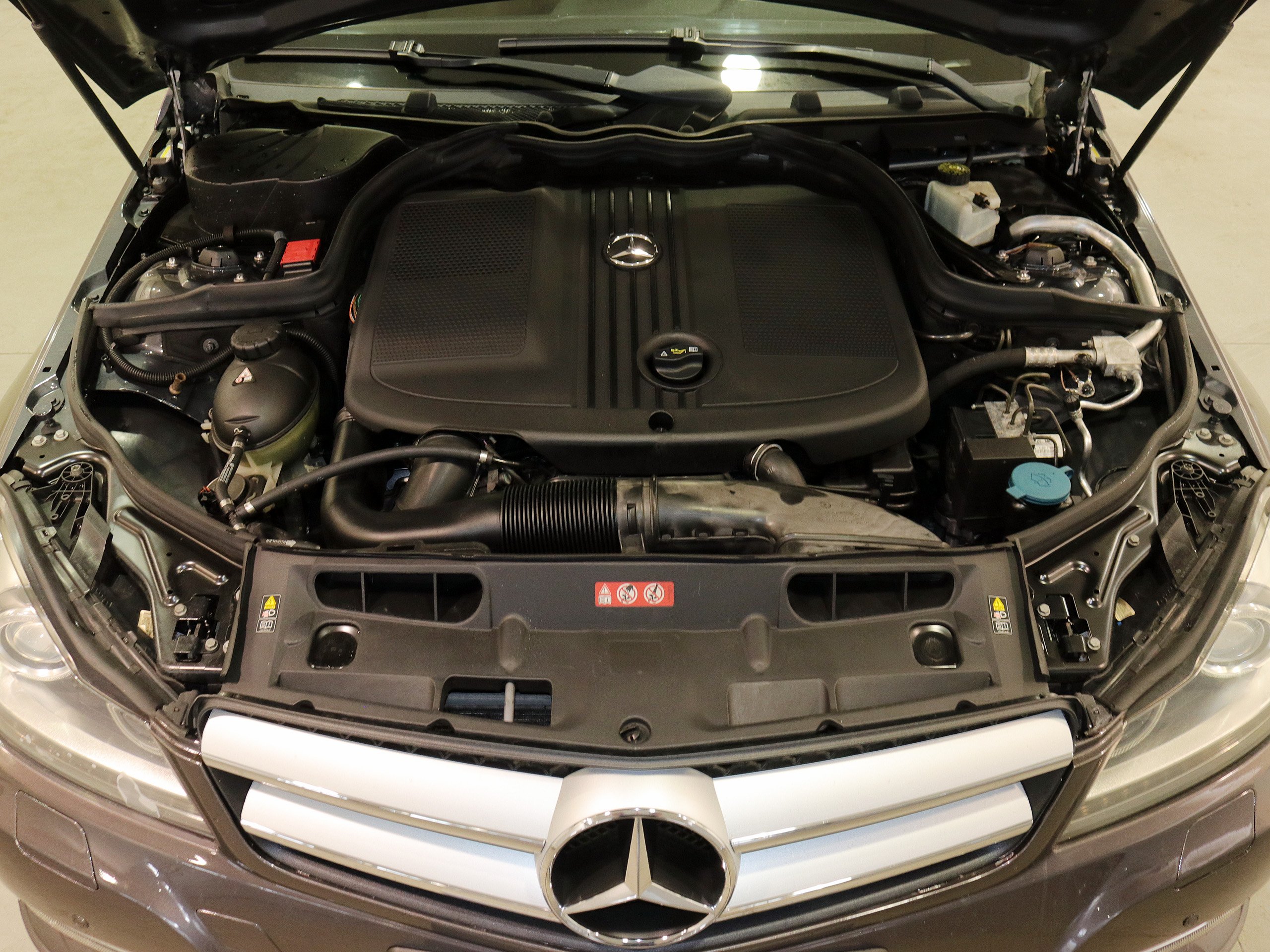 Foto Mercedes-Benz C 220 9 Foto Mercedes-Benz C 220 9
