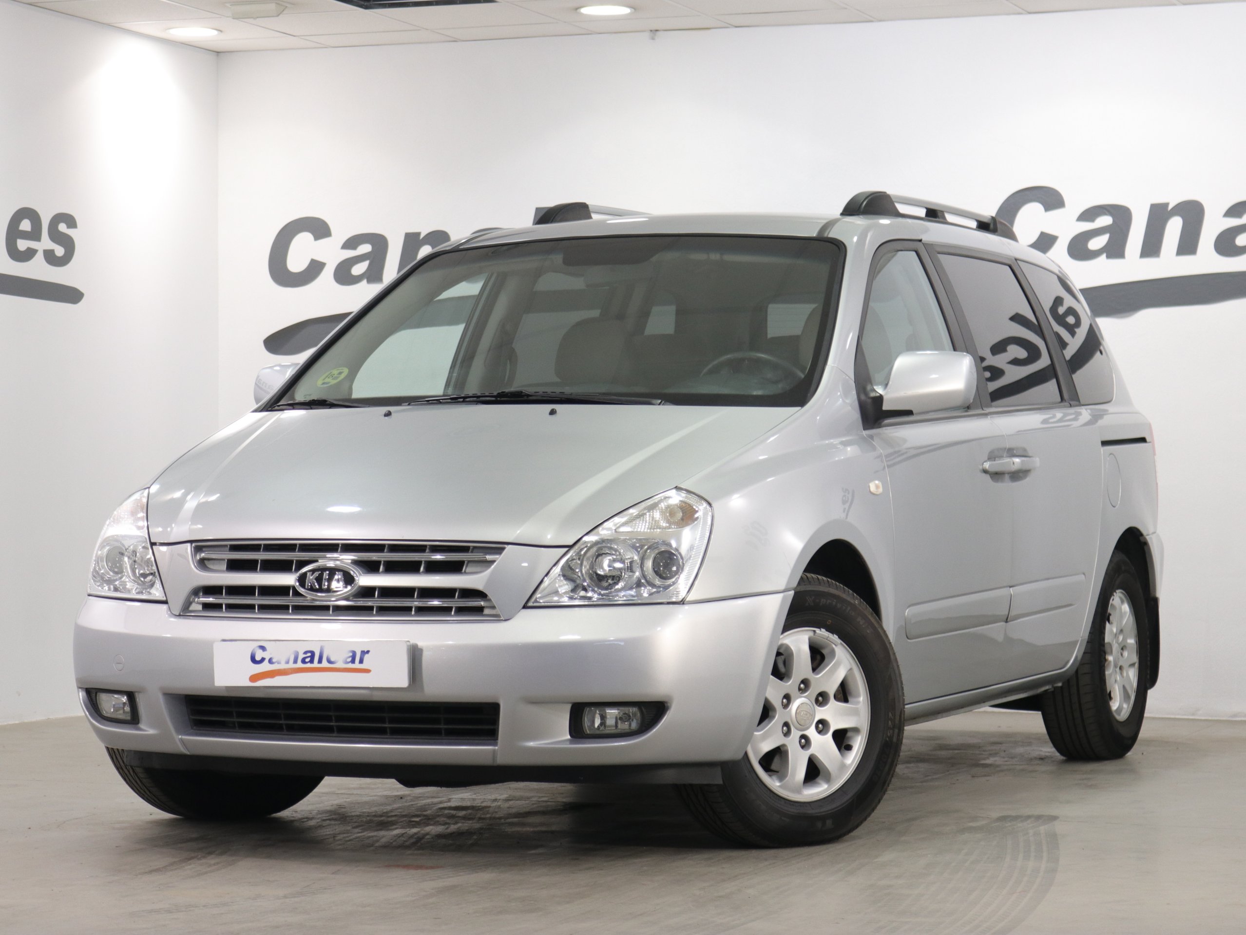 Foto Kia Carnival 1
