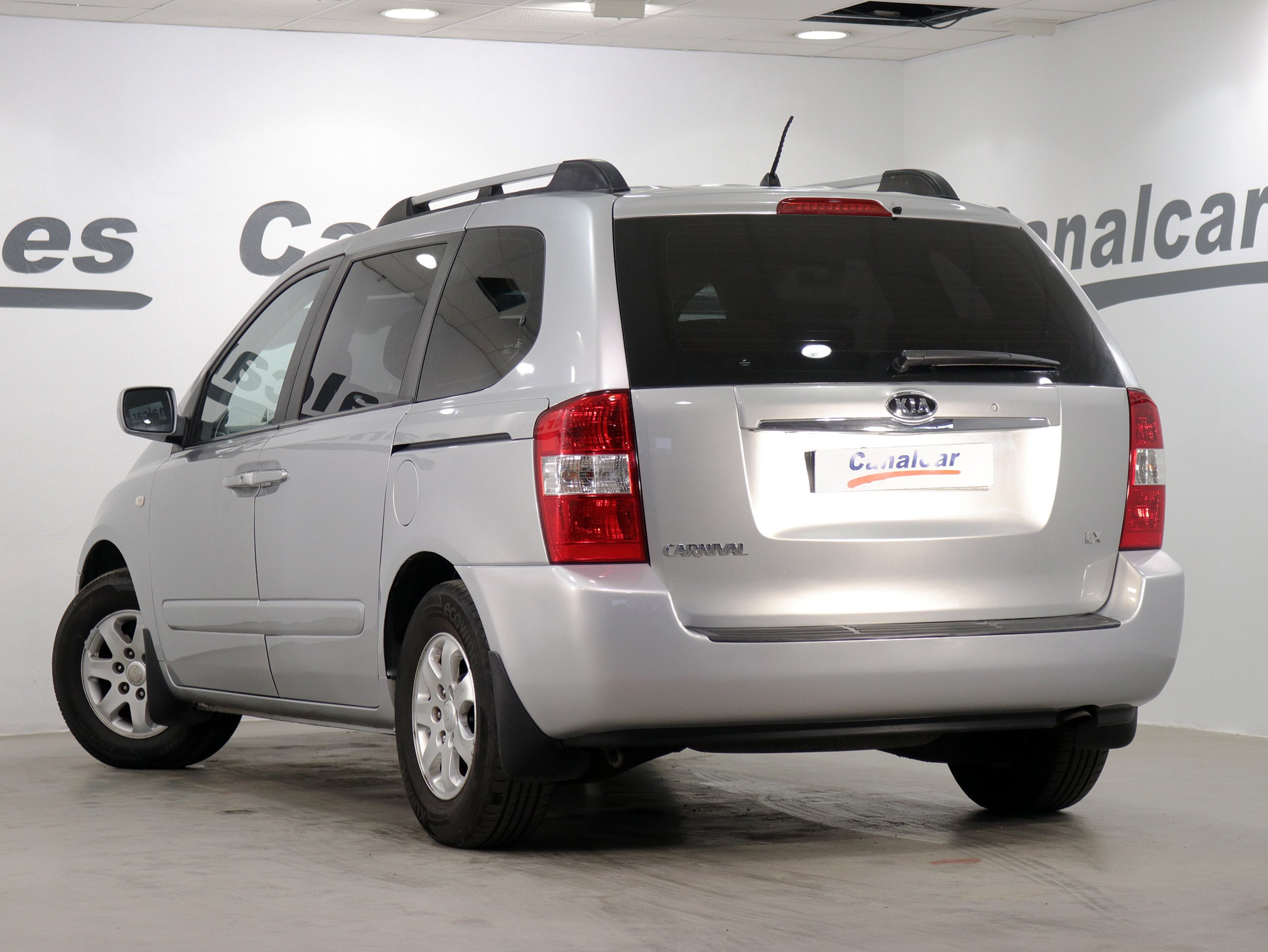 Foto Kia Carnival 8