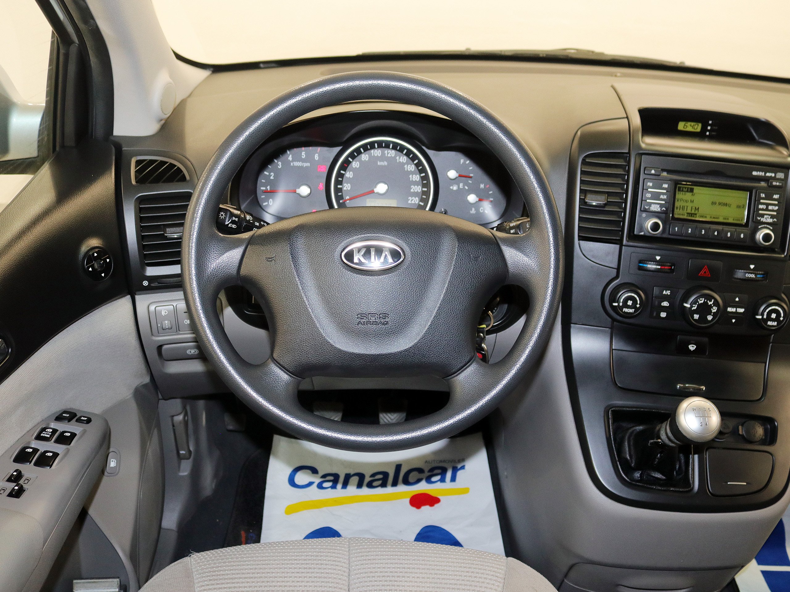 Foto Kia Carnival 22