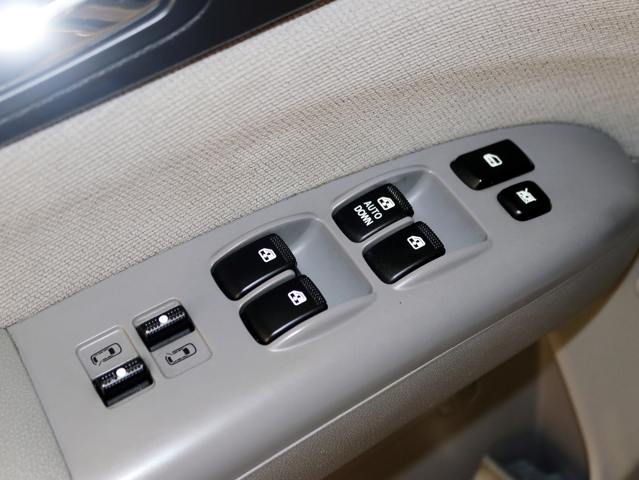 Foto Kia Carnival 28