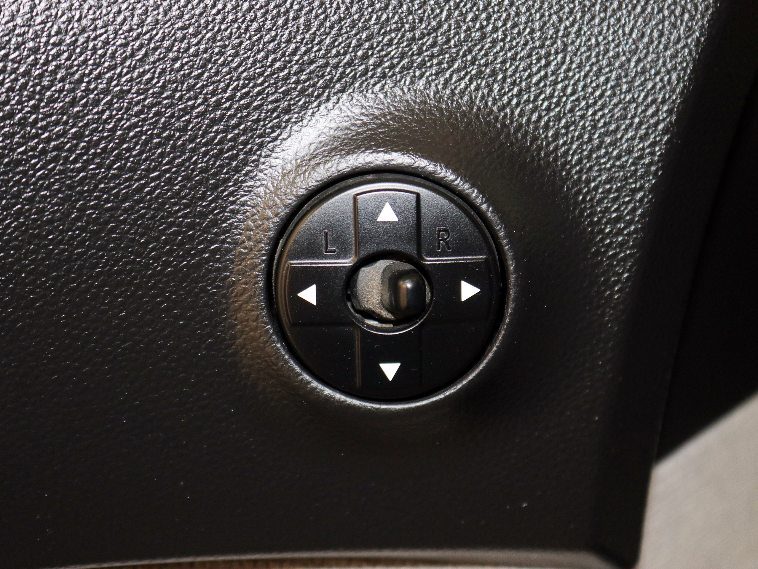 Foto Kia Carnival 29
