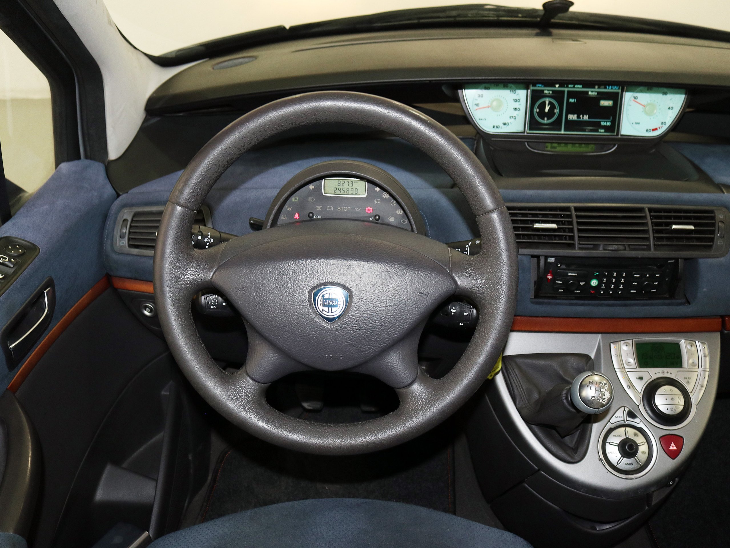 Foto Lancia Phedra 20 Foto Lancia Phedra 20