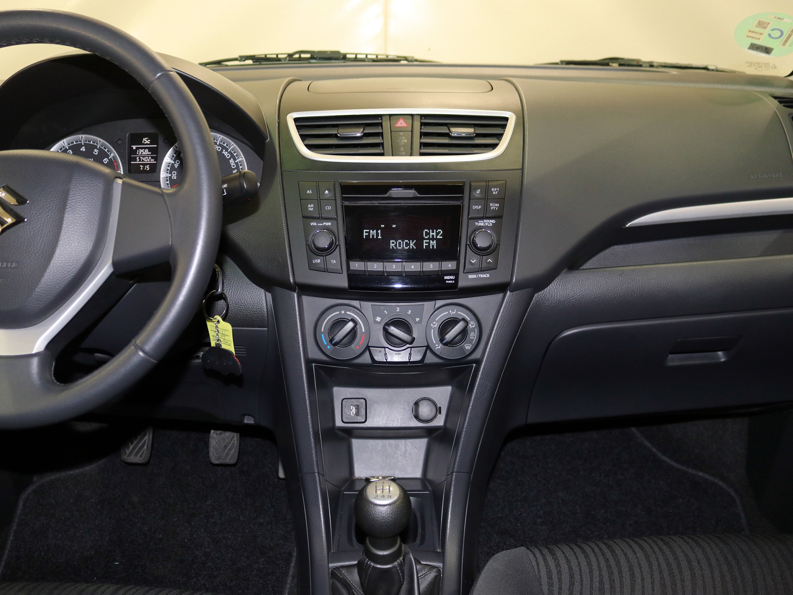 Foto Suzuki Swift 21