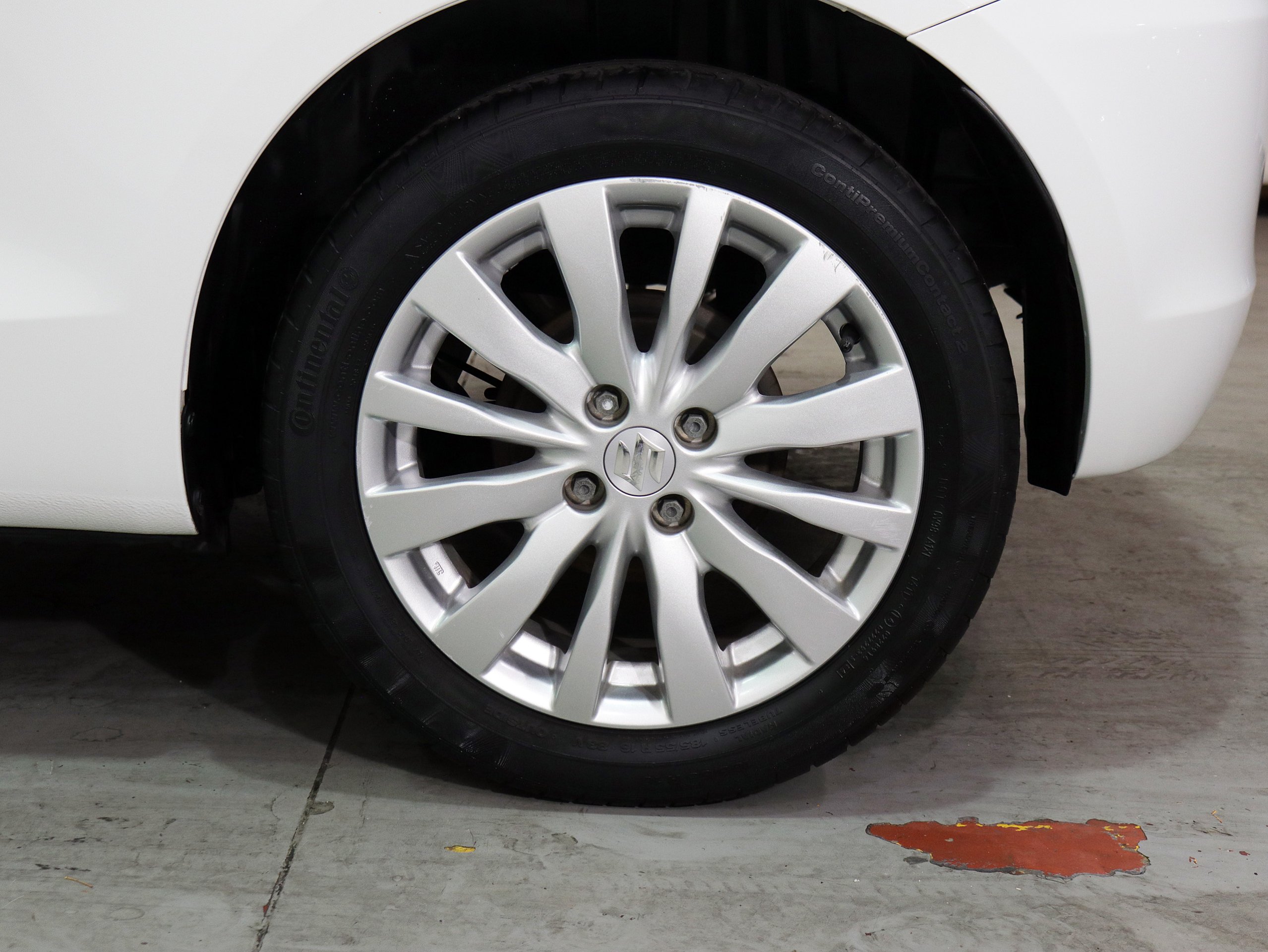 Foto Suzuki Swift 33