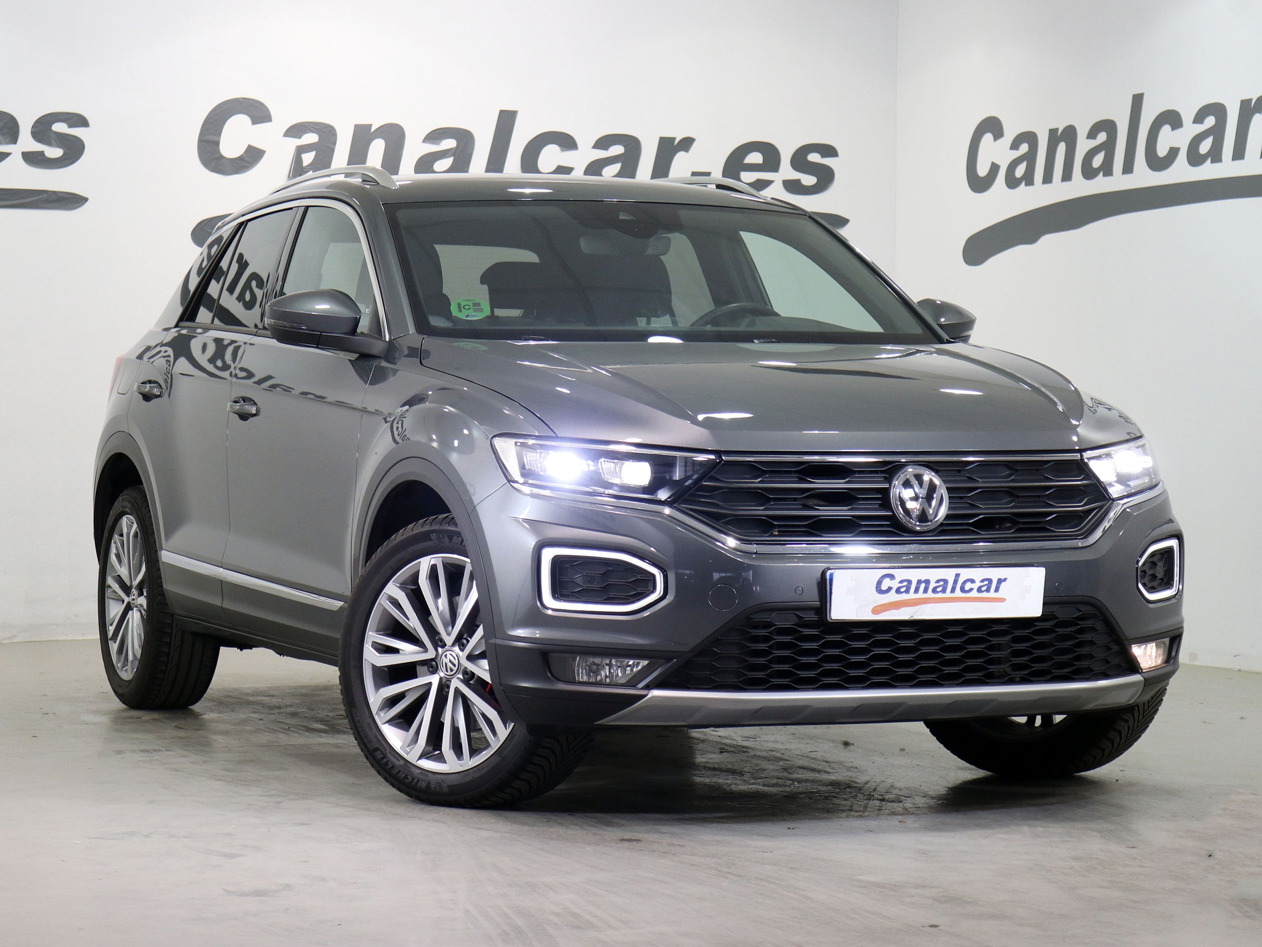 Foto Volkswagen T-Roc 4