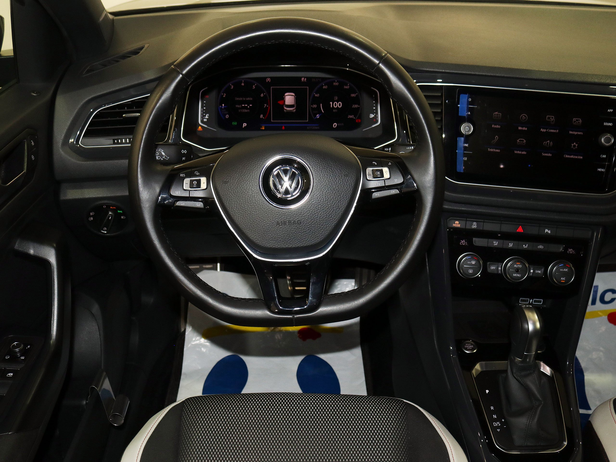 Foto Volkswagen T-Roc 20