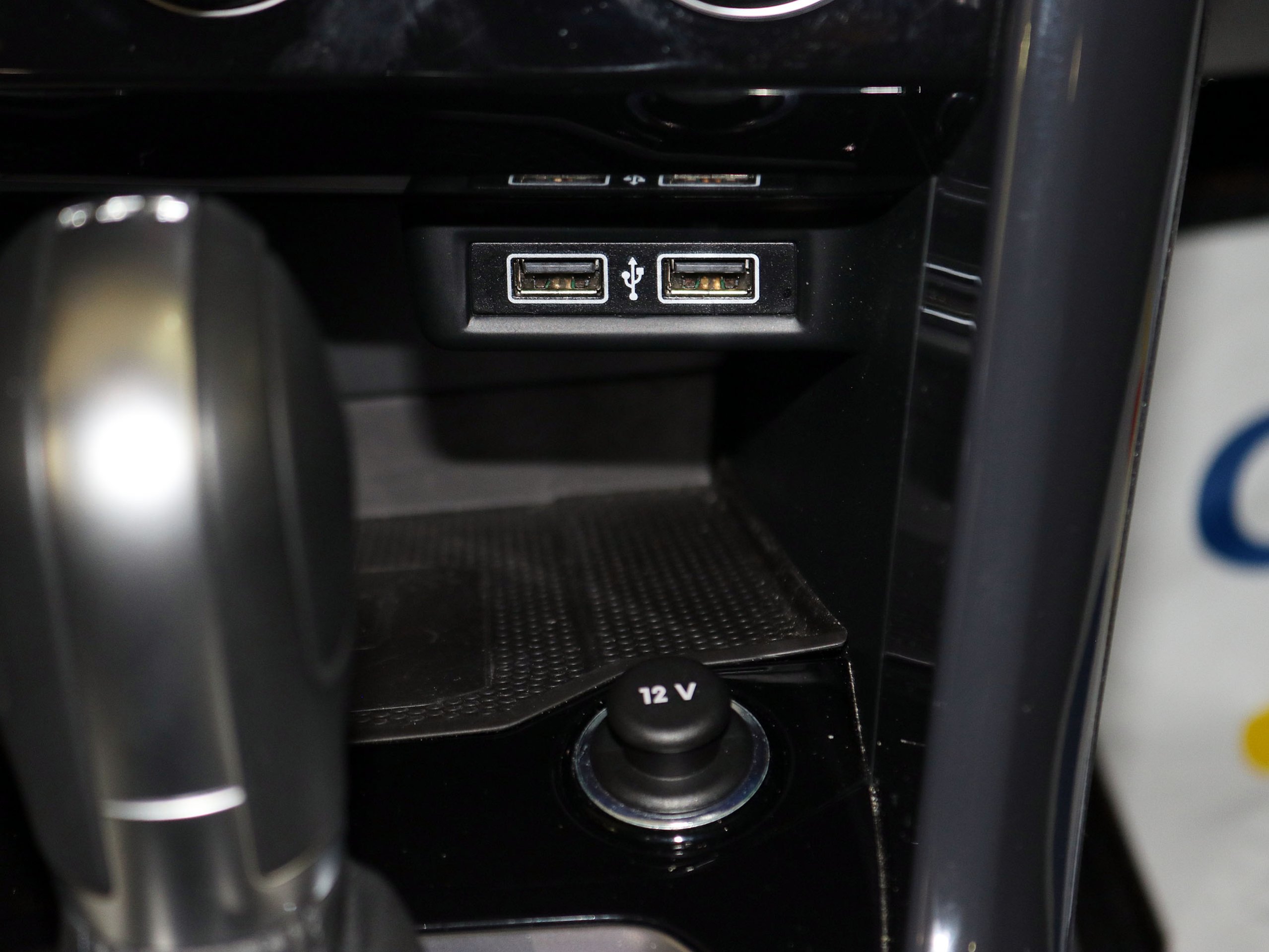 Foto Volkswagen T-Roc 24
