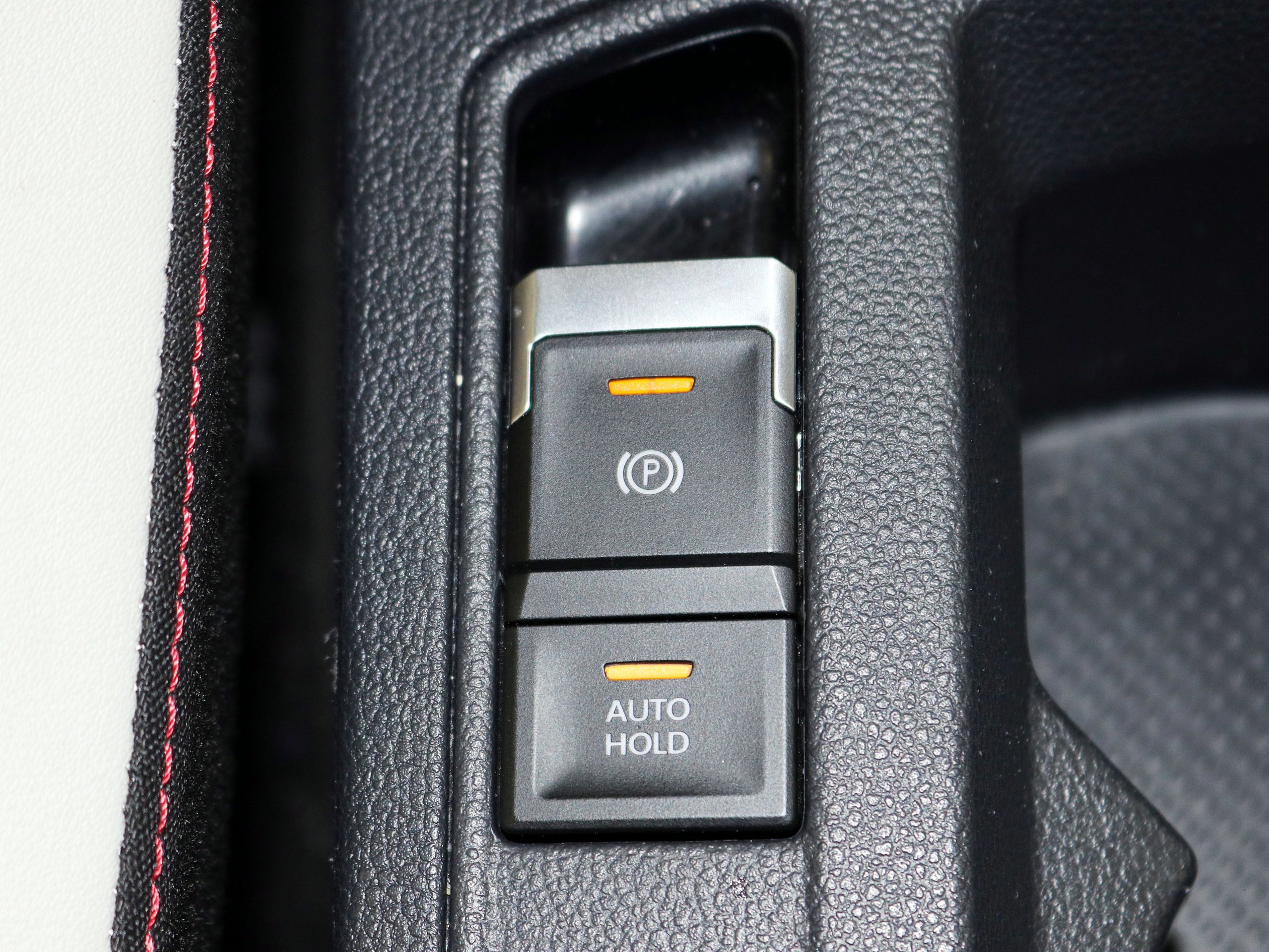 Foto Volkswagen T-Roc 25