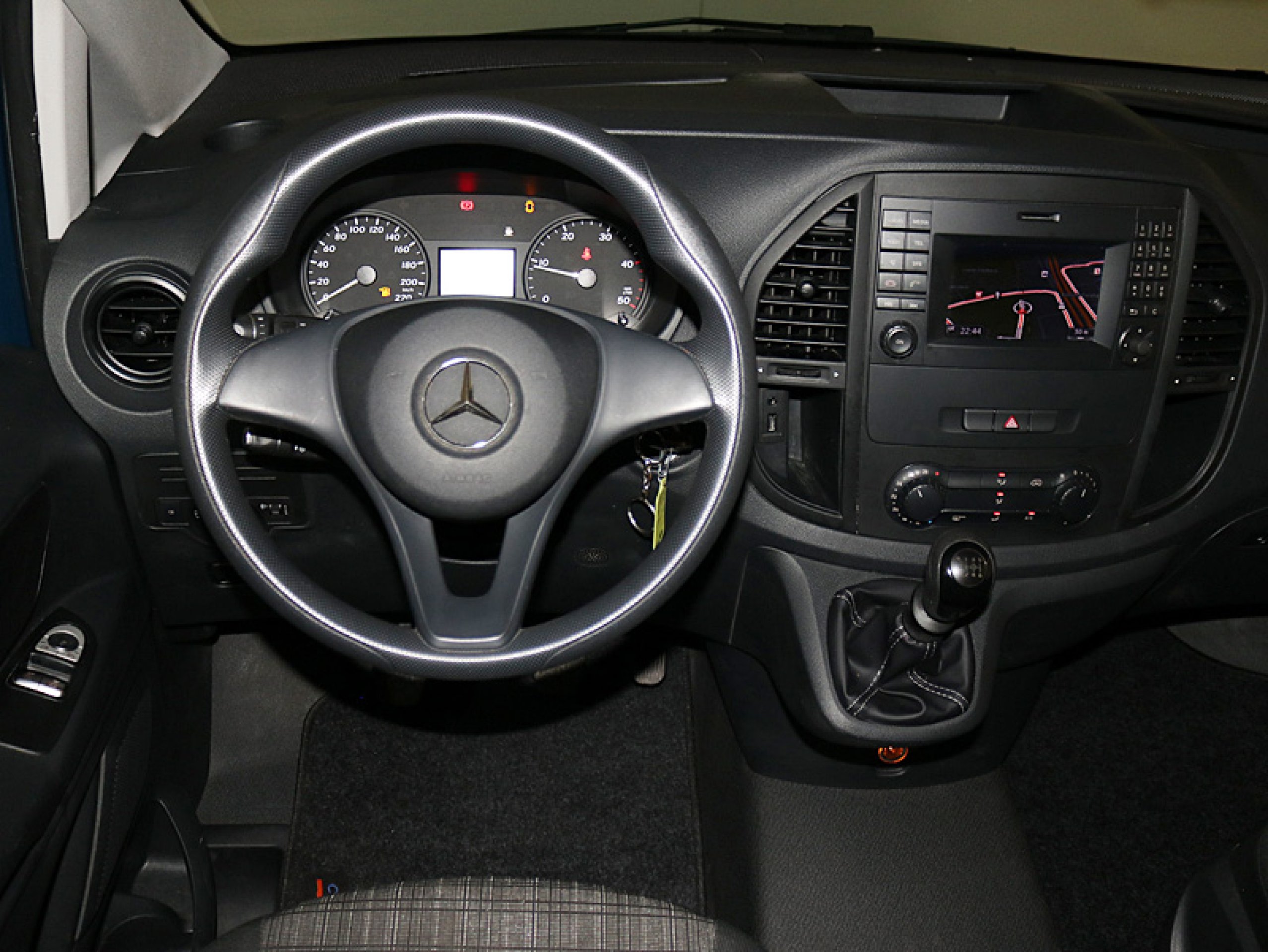 Foto Mercedes-Benz Vito 22