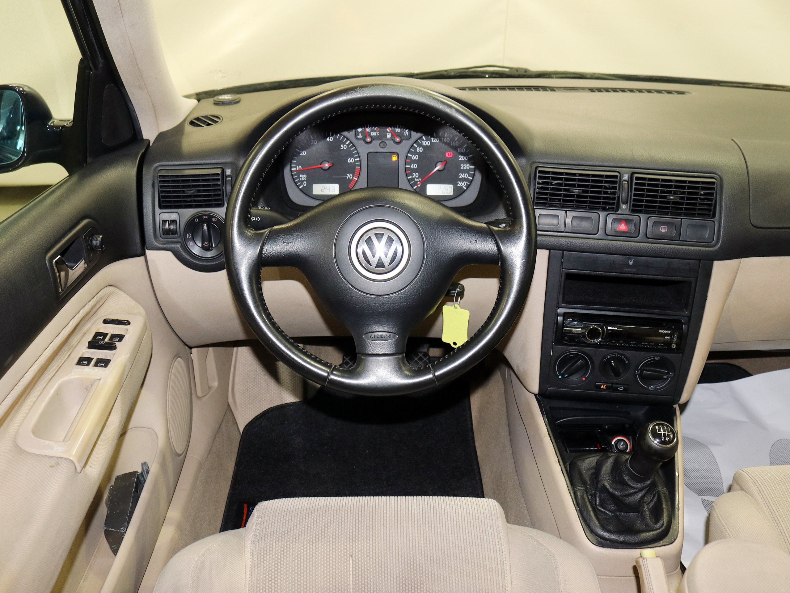 Foto Volkswagen Golf 16