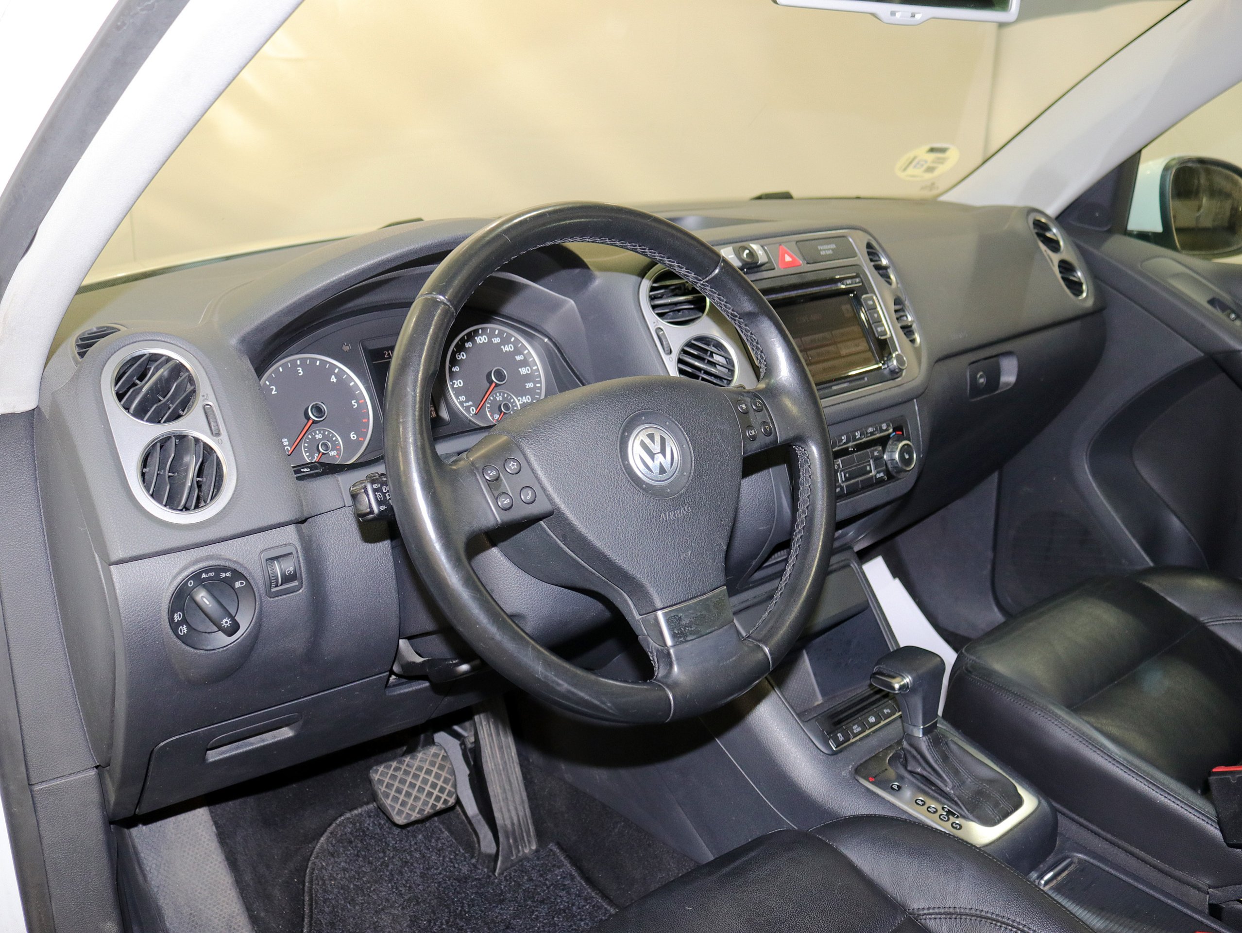 Foto Volkswagen Tiguan 21