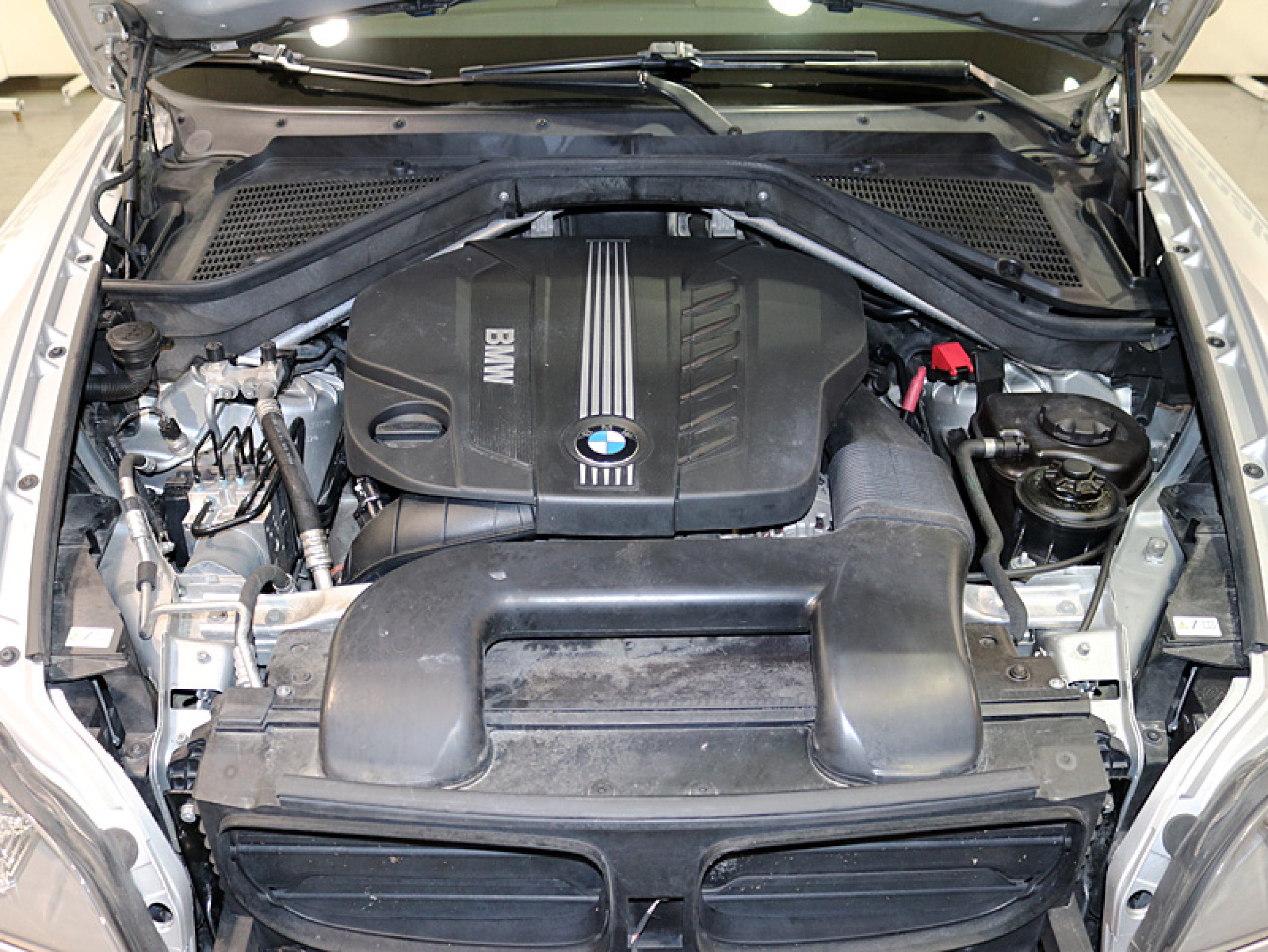 Foto Bmw X5 8