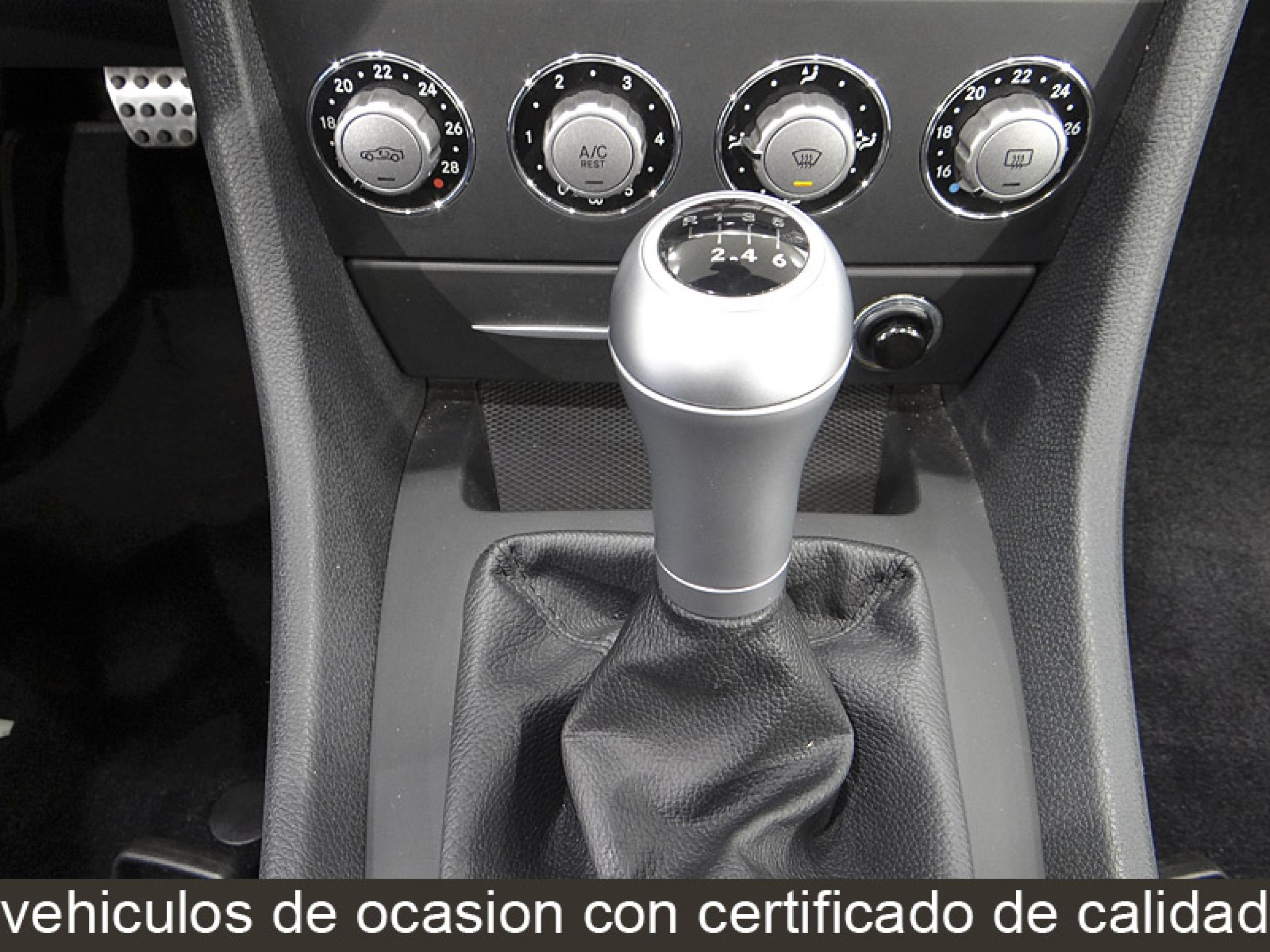 Foto Mercedes-Benz SLK 200 30