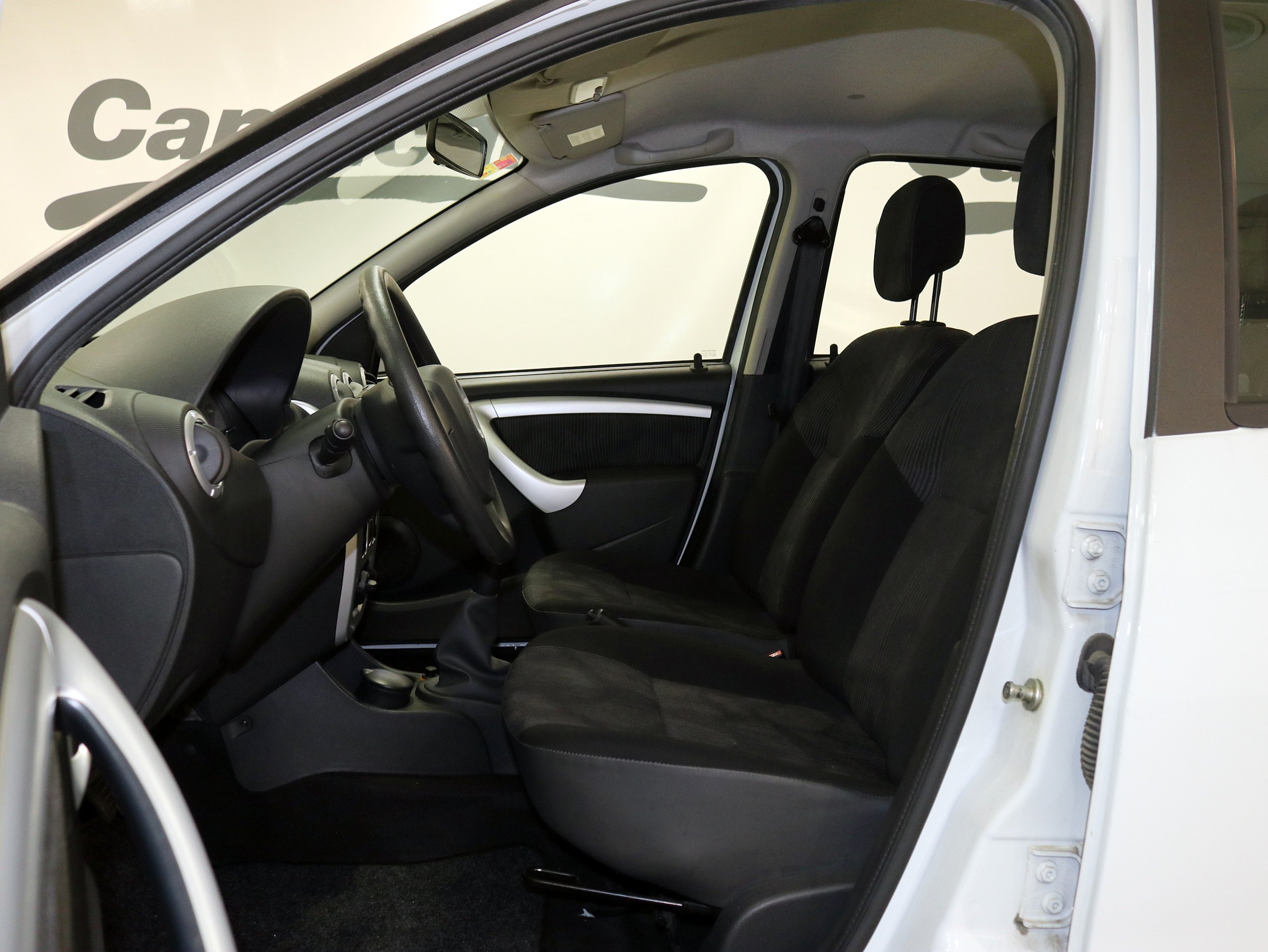 Foto Dacia Sandero 13