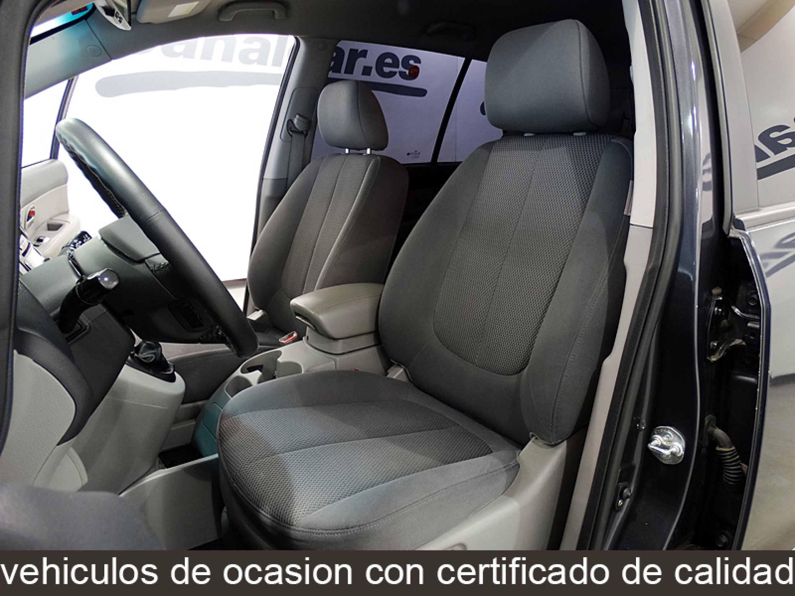 Foto Kia Carens 17