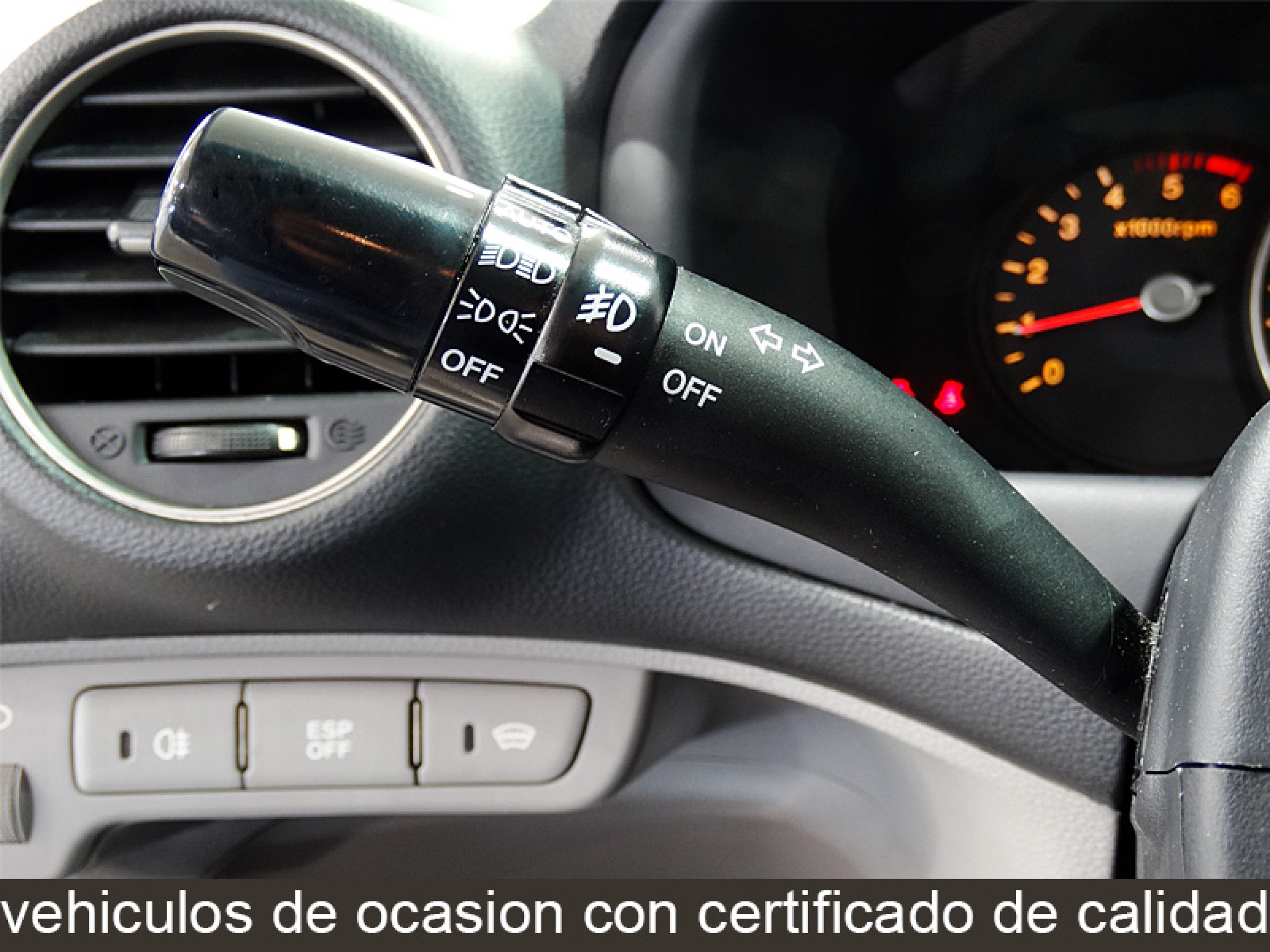 Foto Kia Carens 32
