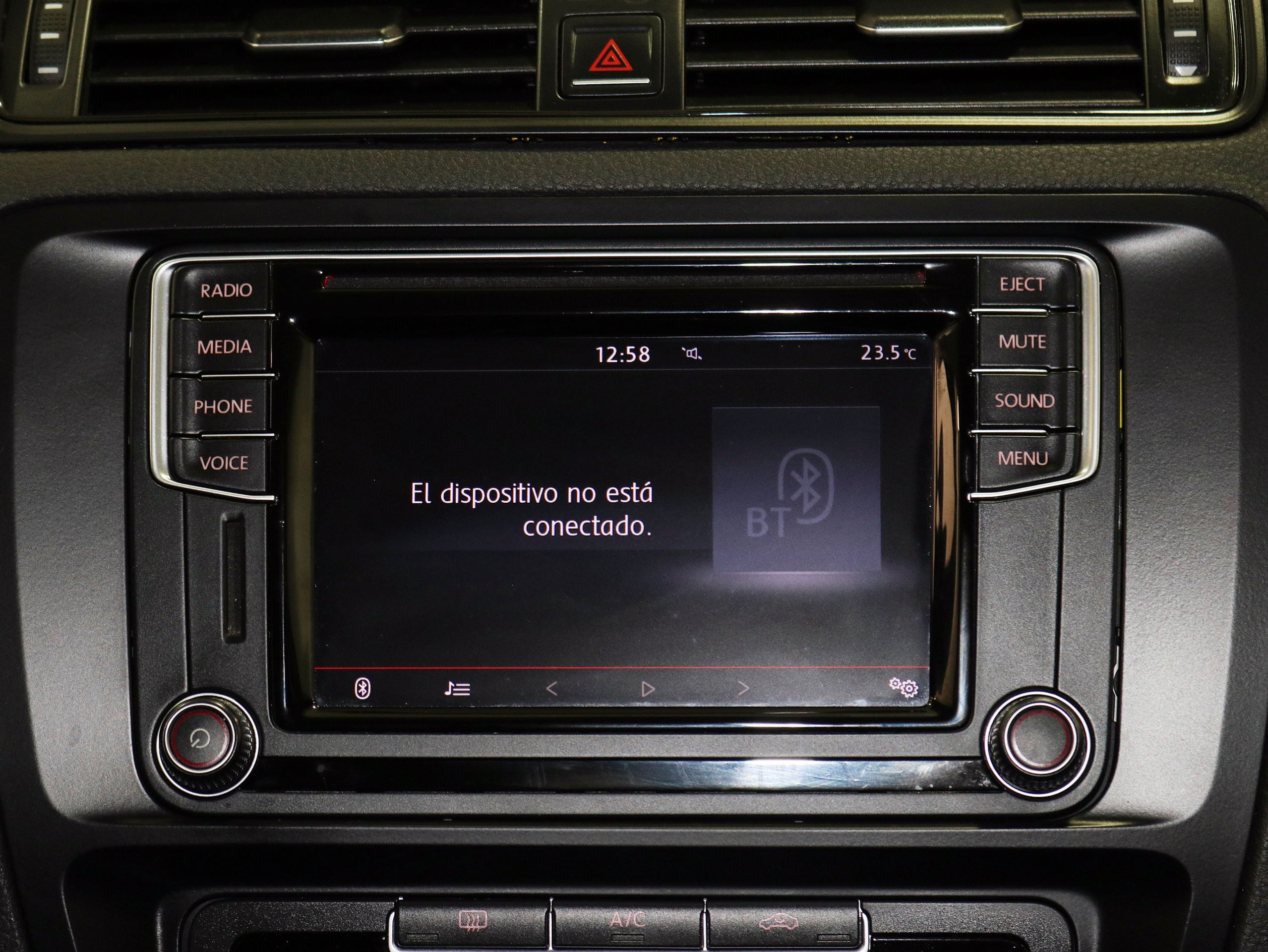 Foto Volkswagen Jetta 16