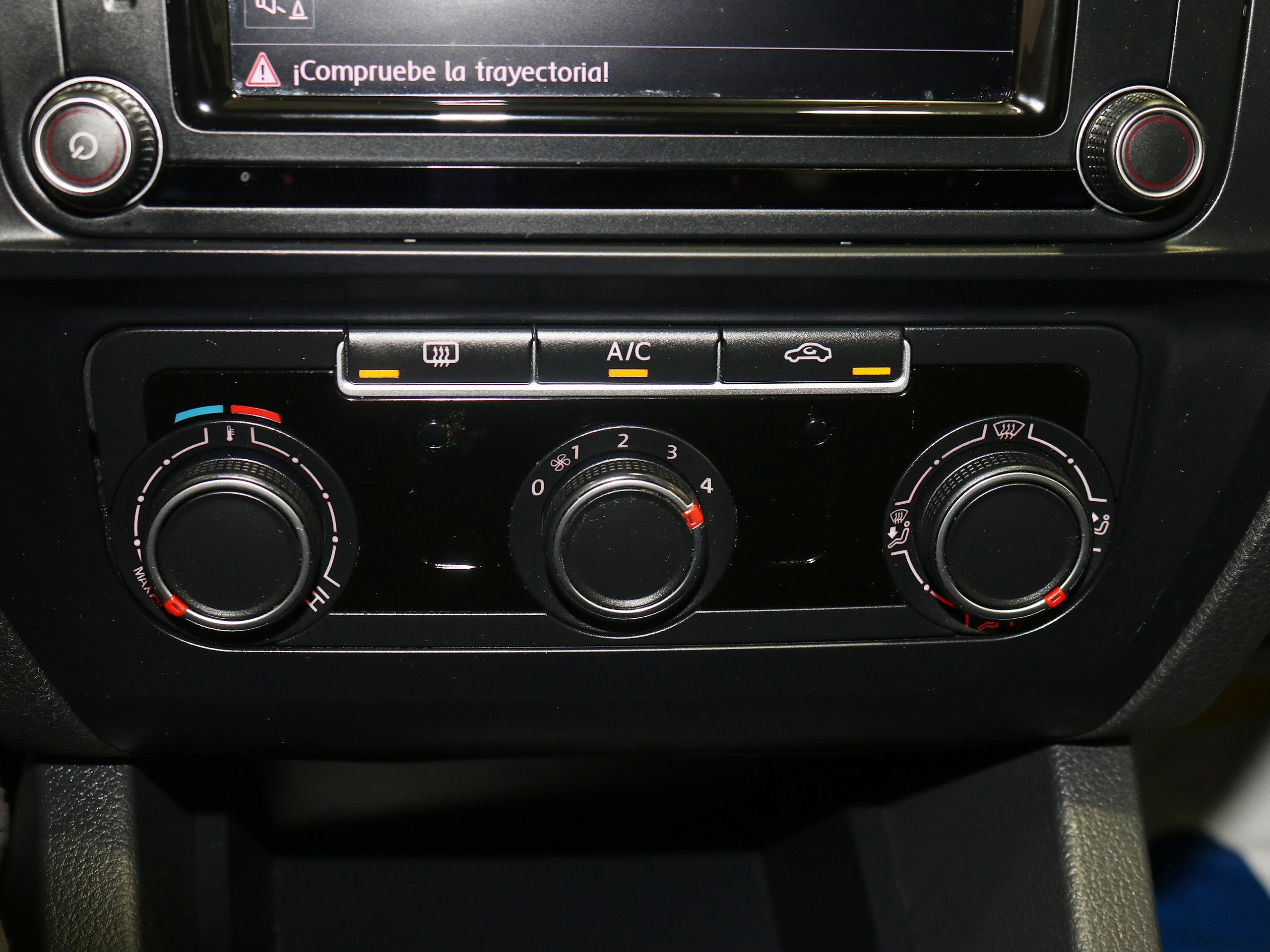 Foto Volkswagen Jetta 17