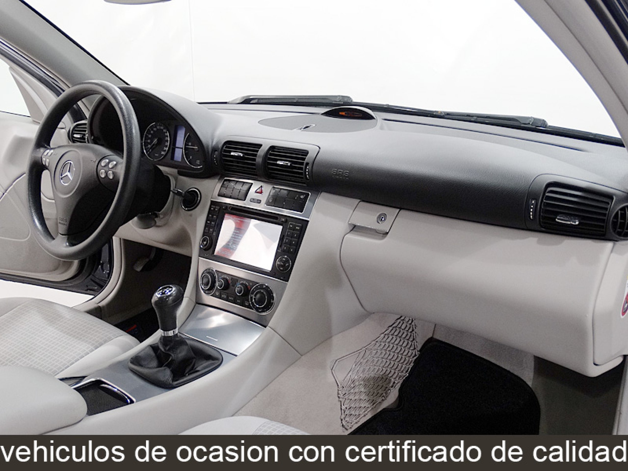 Foto Mercedes-Benz C 220 26