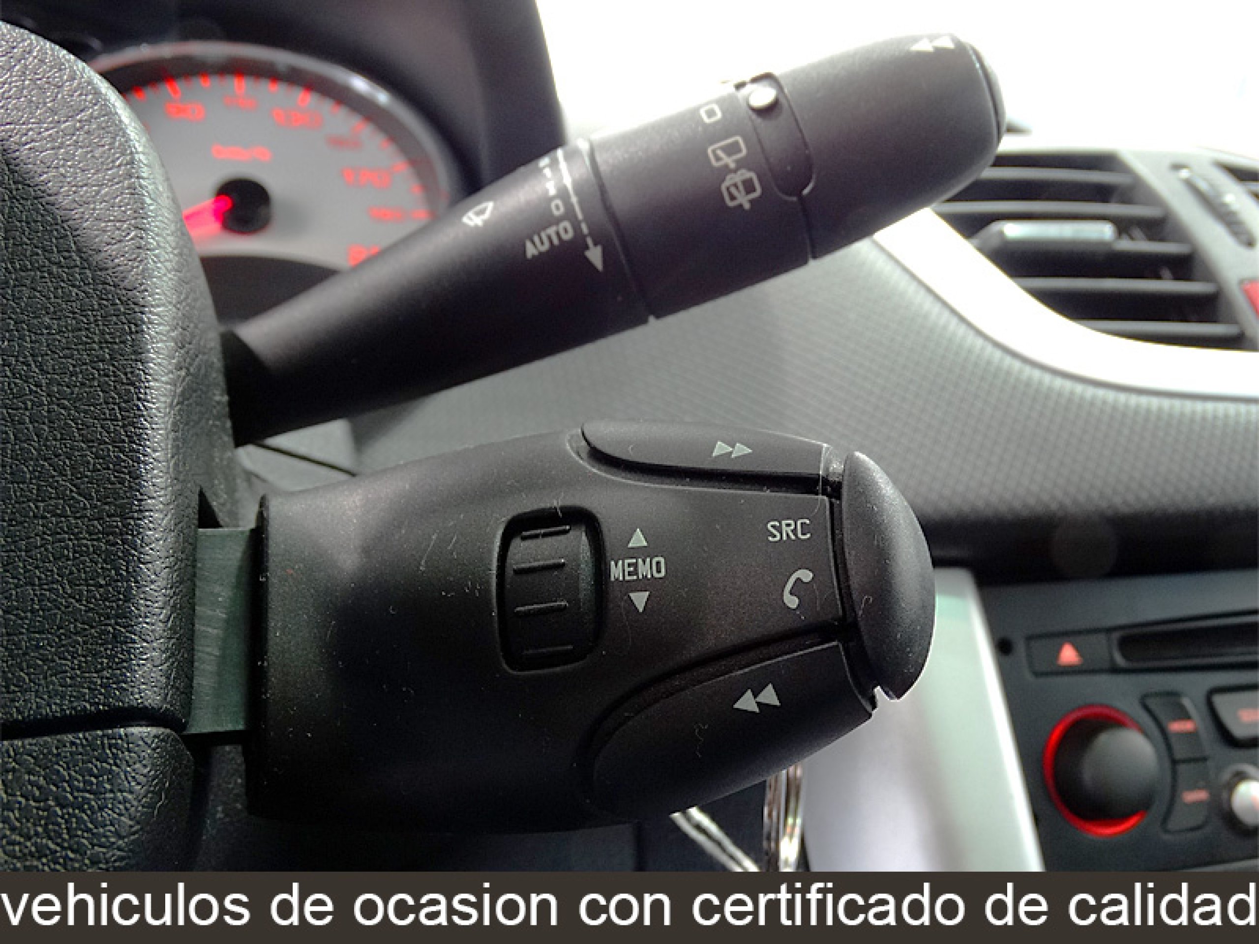 Foto Peugeot 207 29