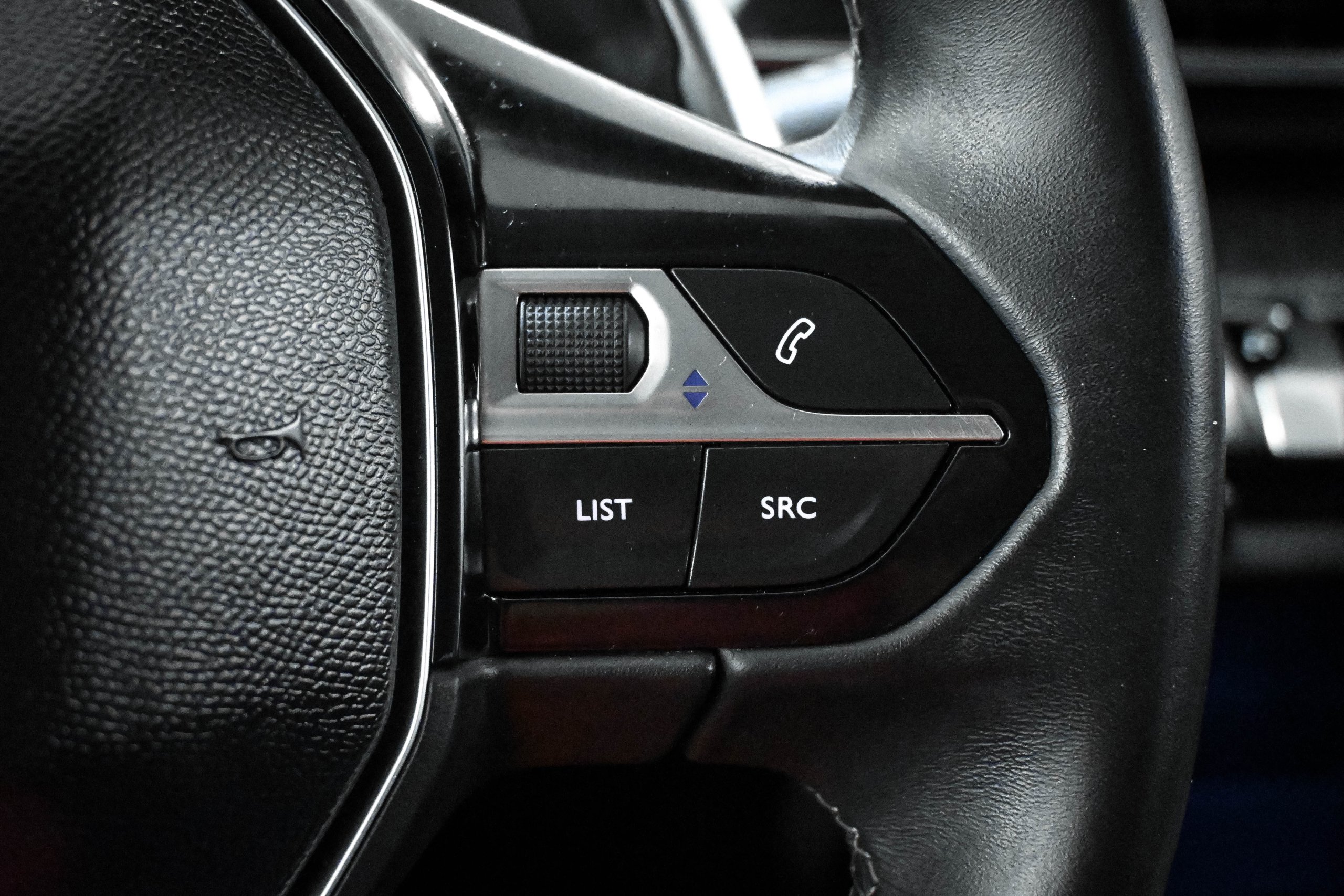 Foto Peugeot 5008 18