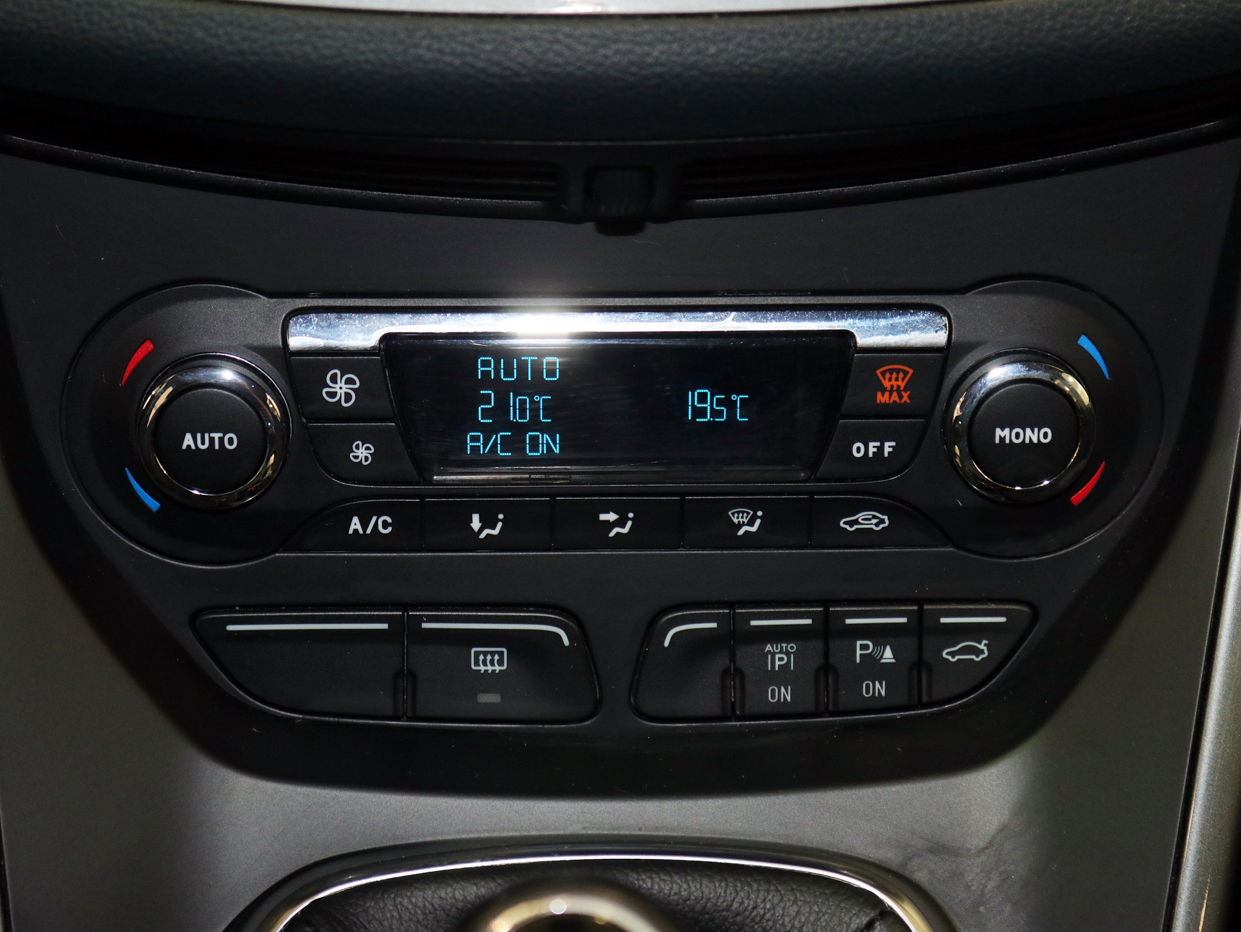 Foto Ford C-Max 26