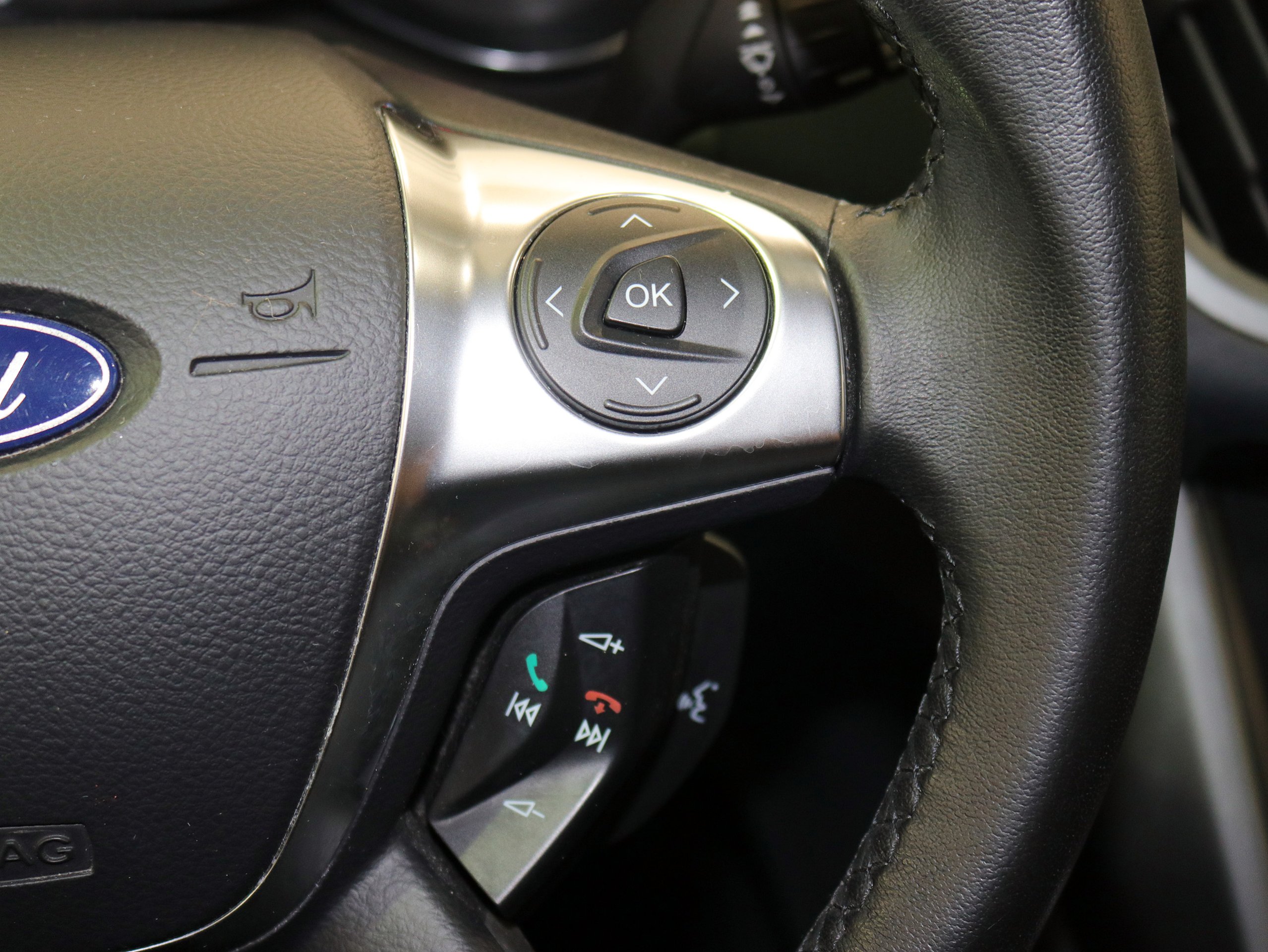 Foto Ford C-Max 32