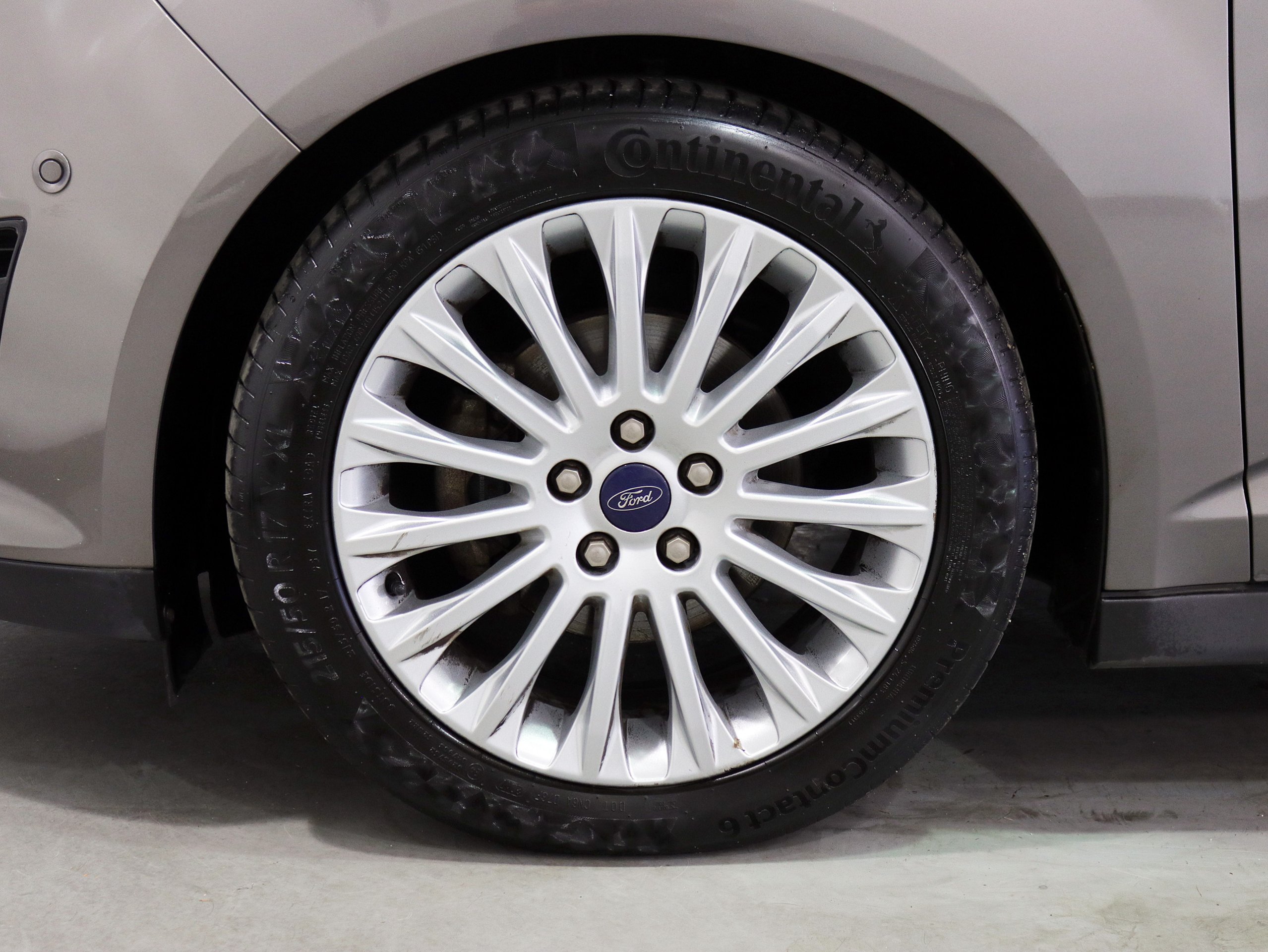 Foto Ford C-Max 36