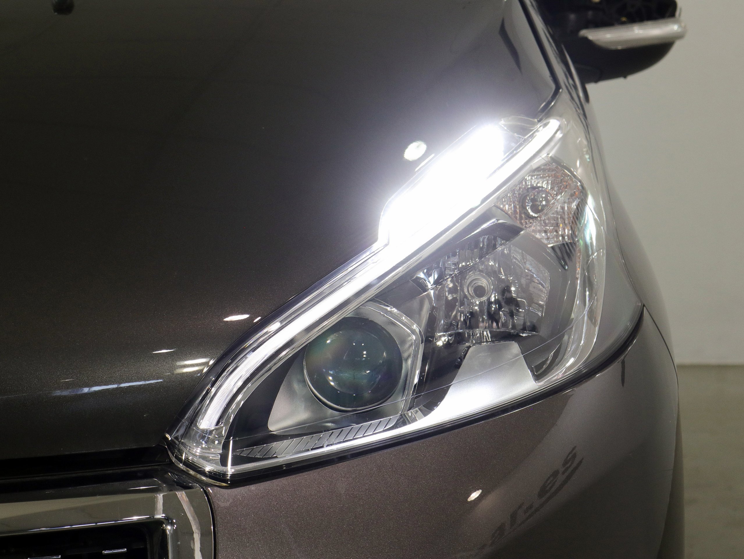 Foto Peugeot 208 14