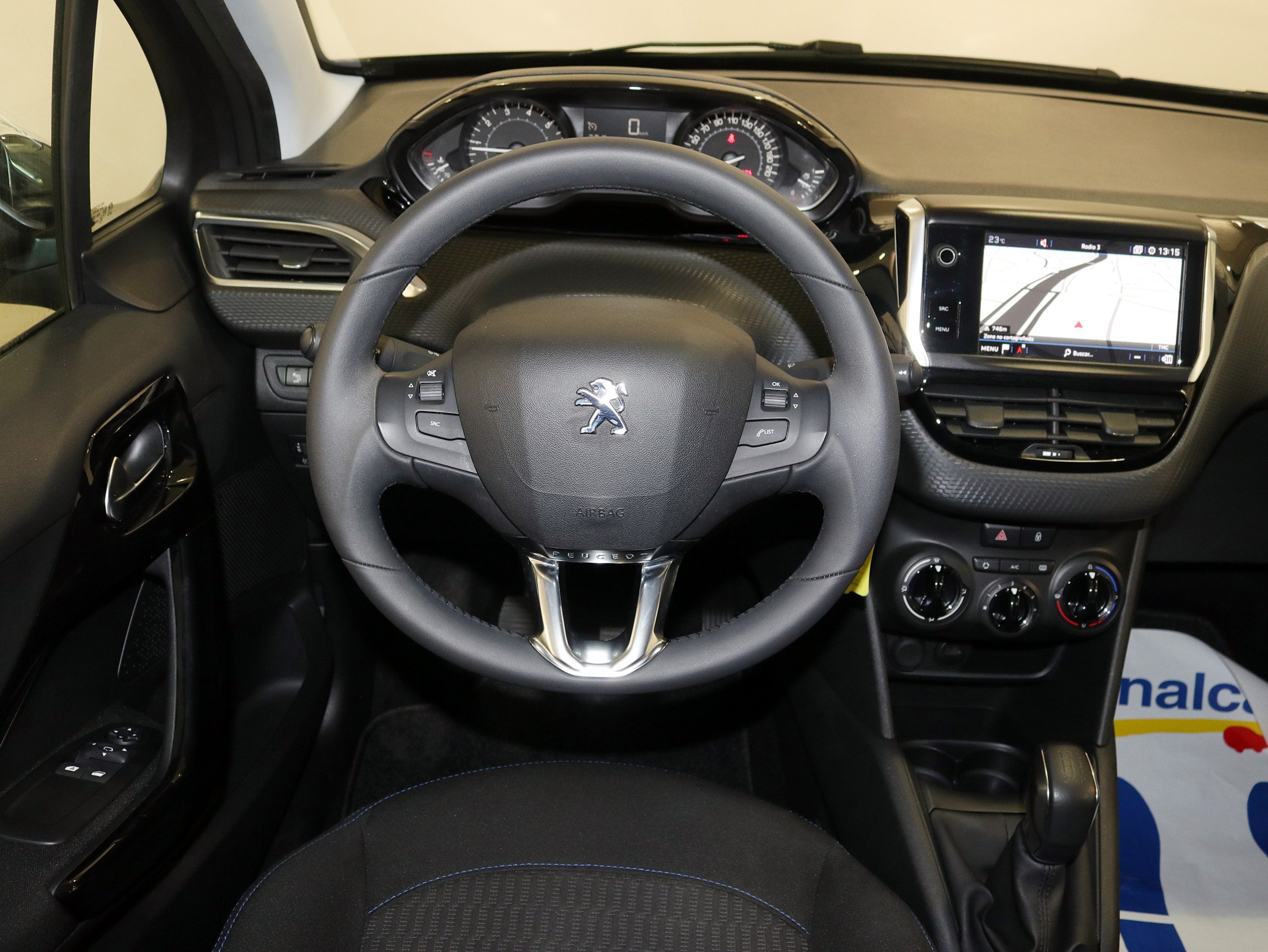 Foto Peugeot 208 27