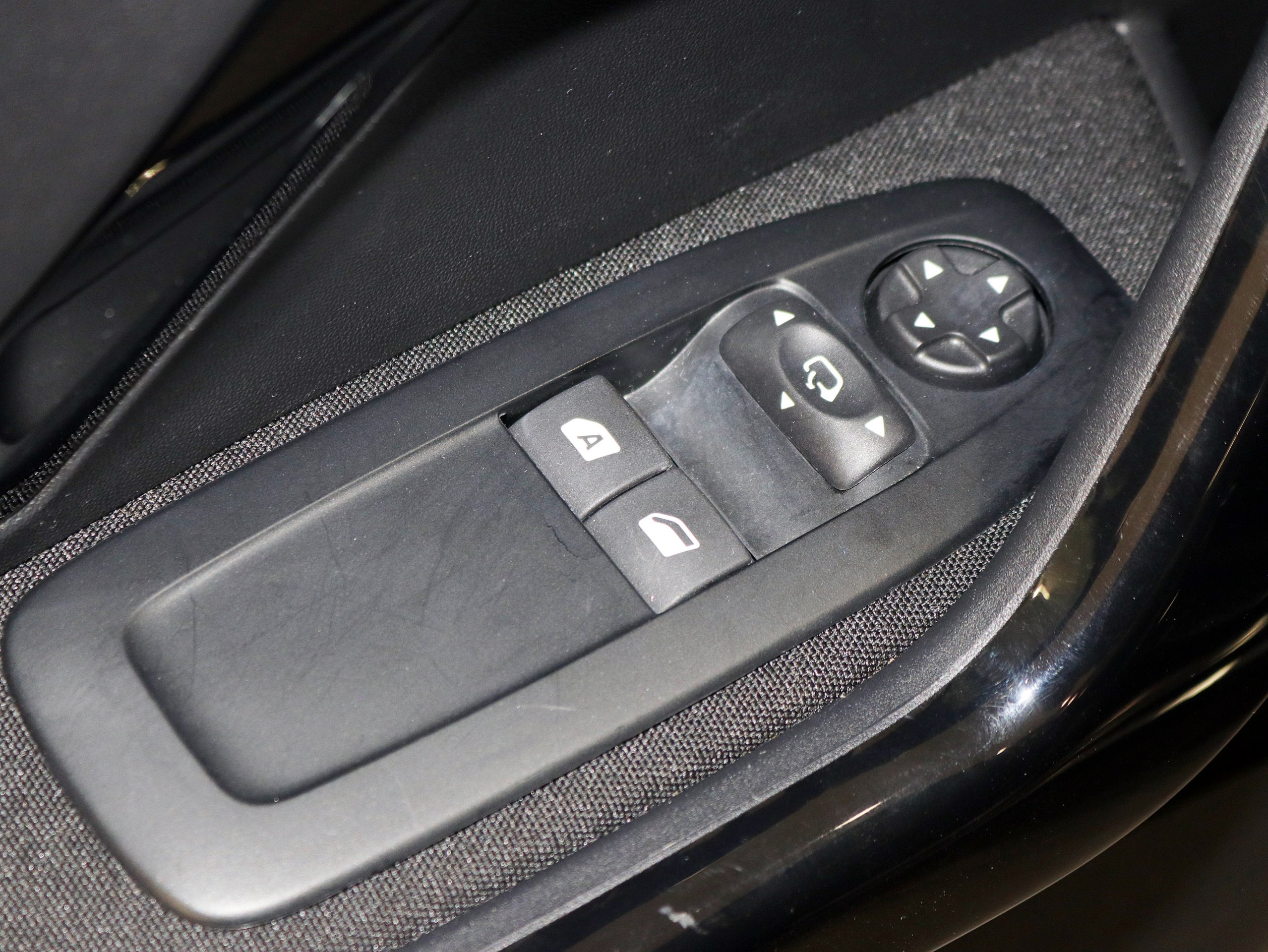 Foto Peugeot 208 33