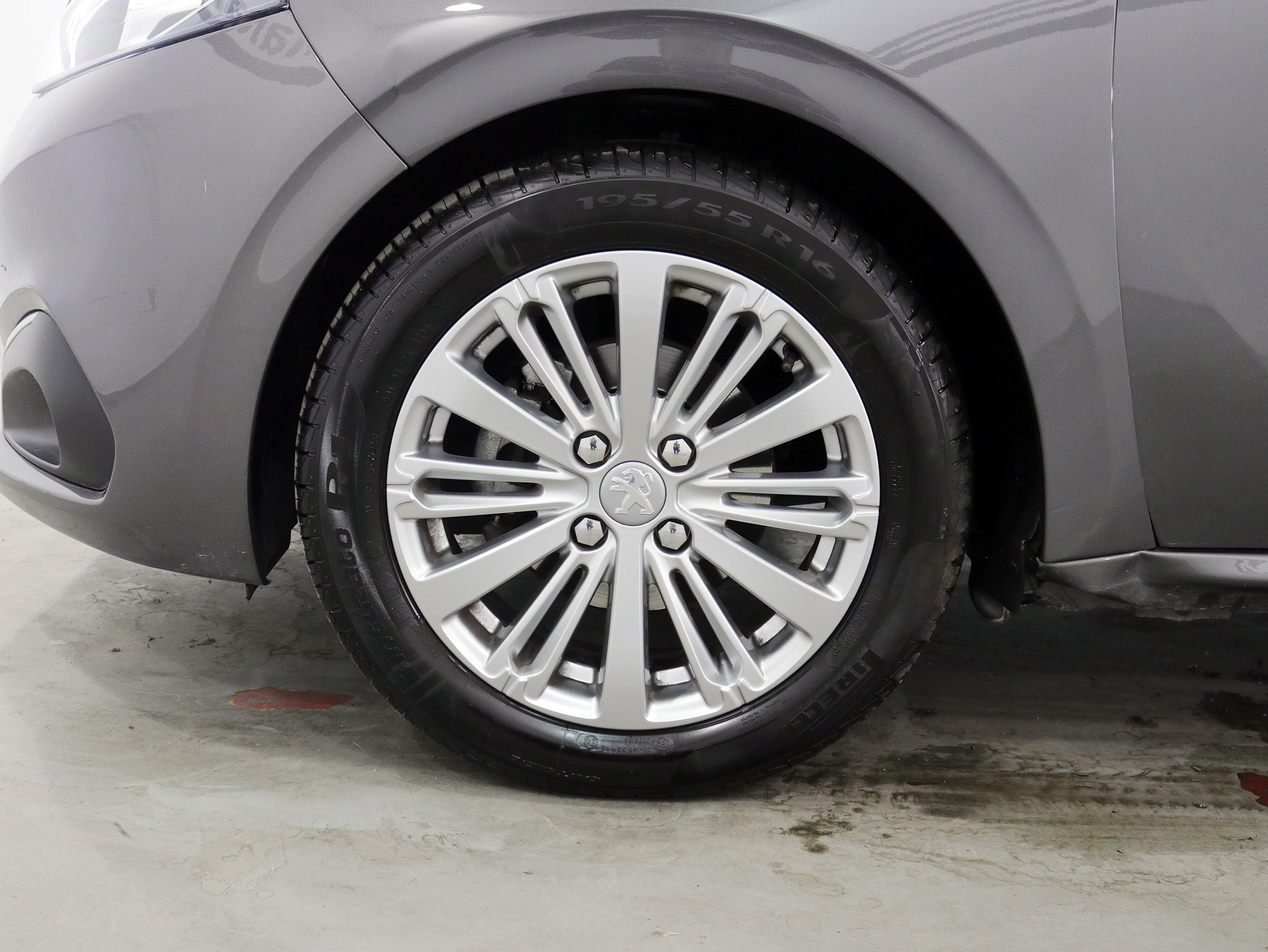 Foto Peugeot 208 40