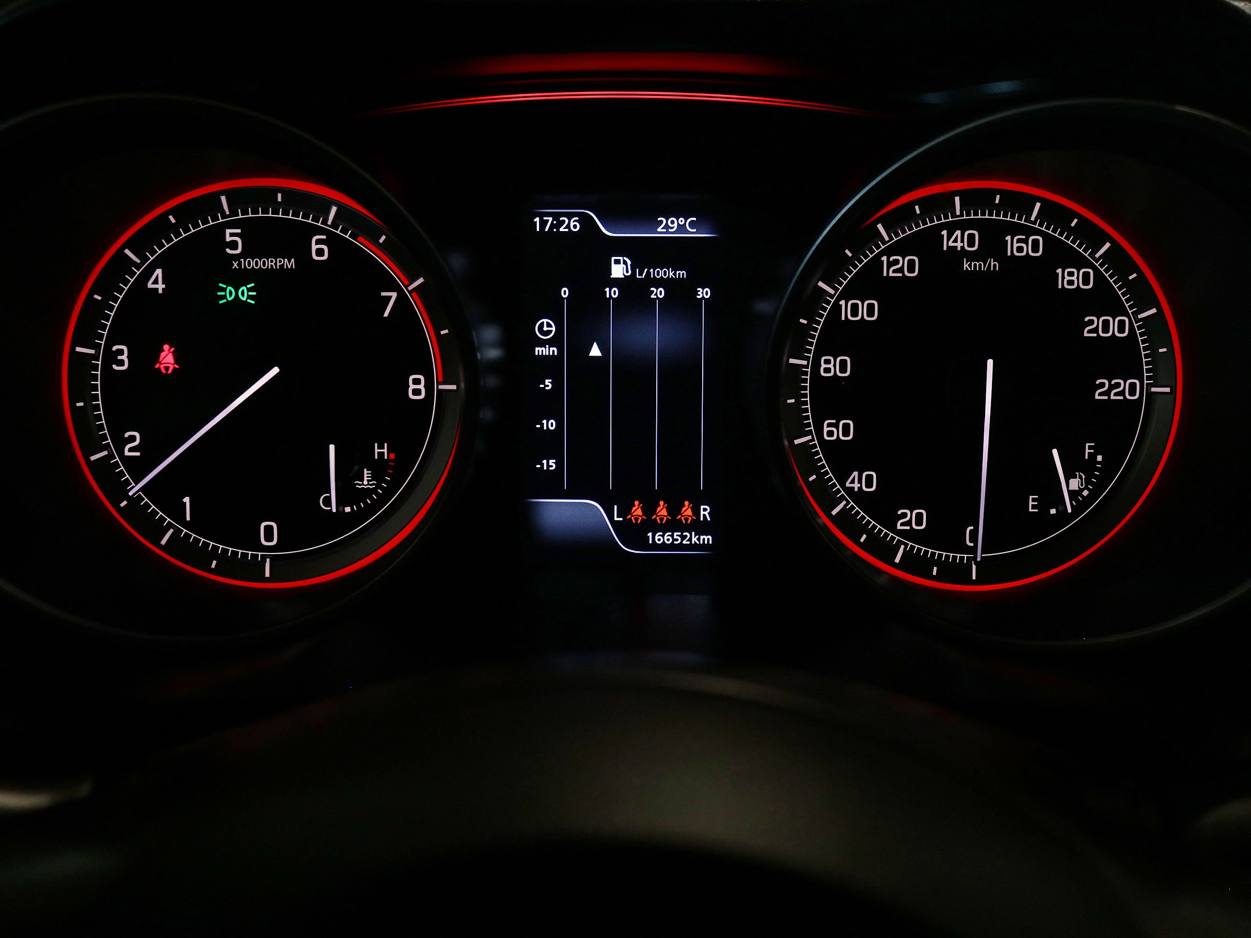 Foto Suzuki Swift 13
