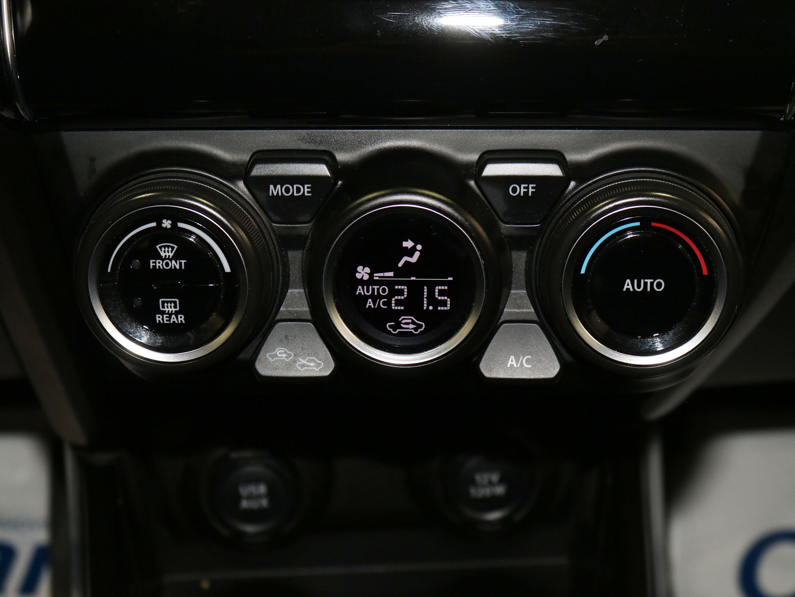 Foto Suzuki Swift 26