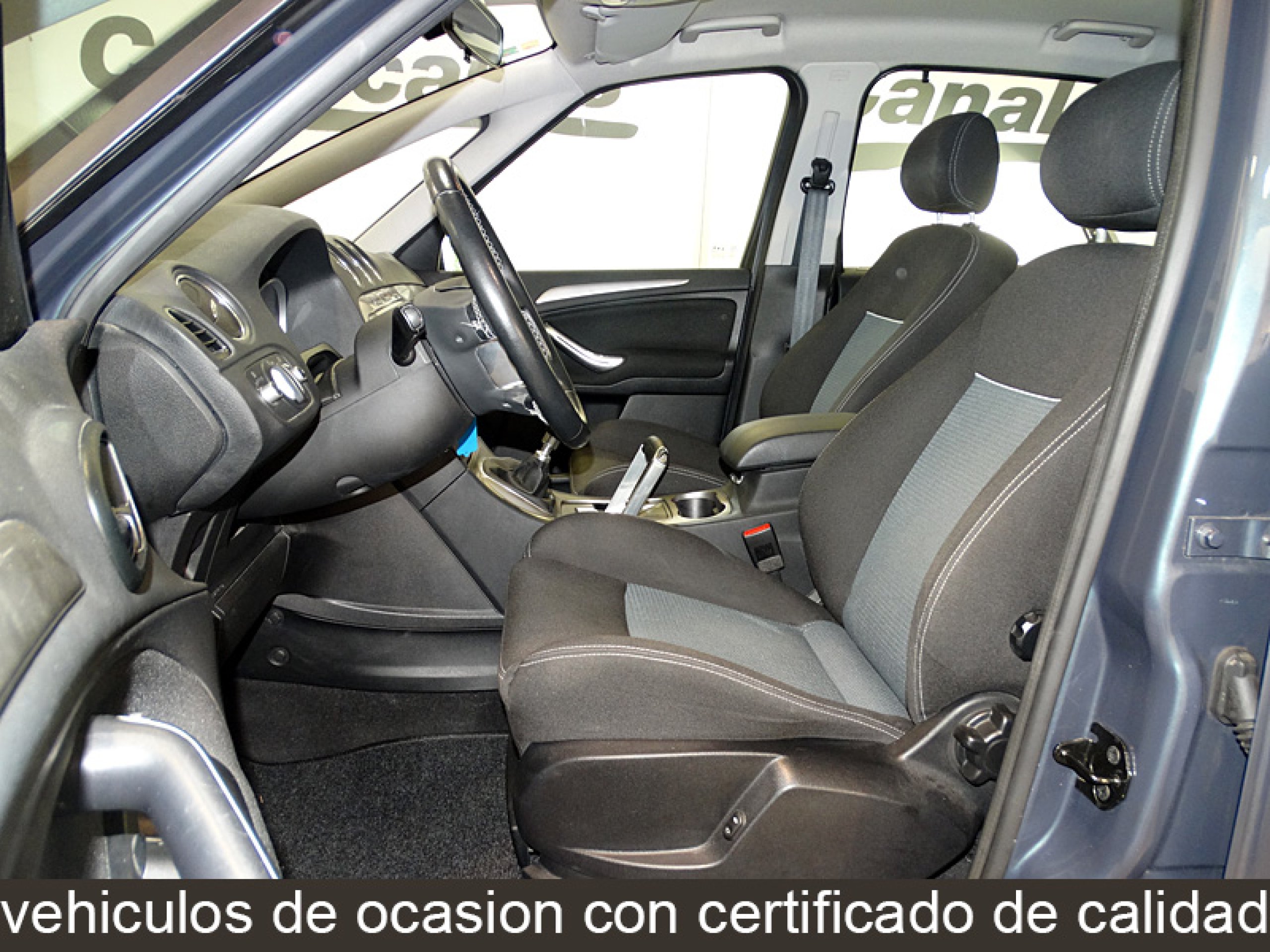 Foto Ford S-Max 11