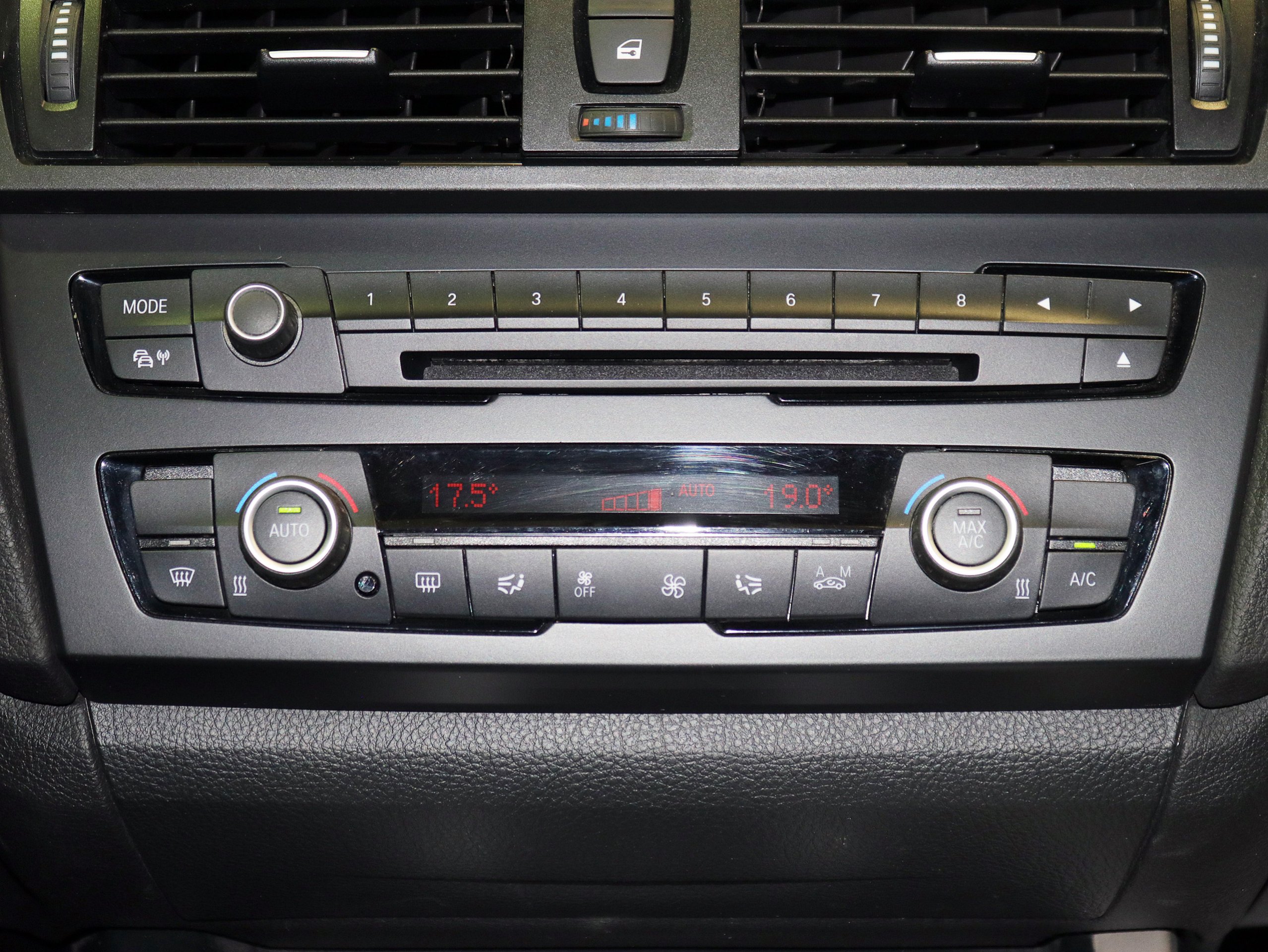 Foto Bmw 114 26