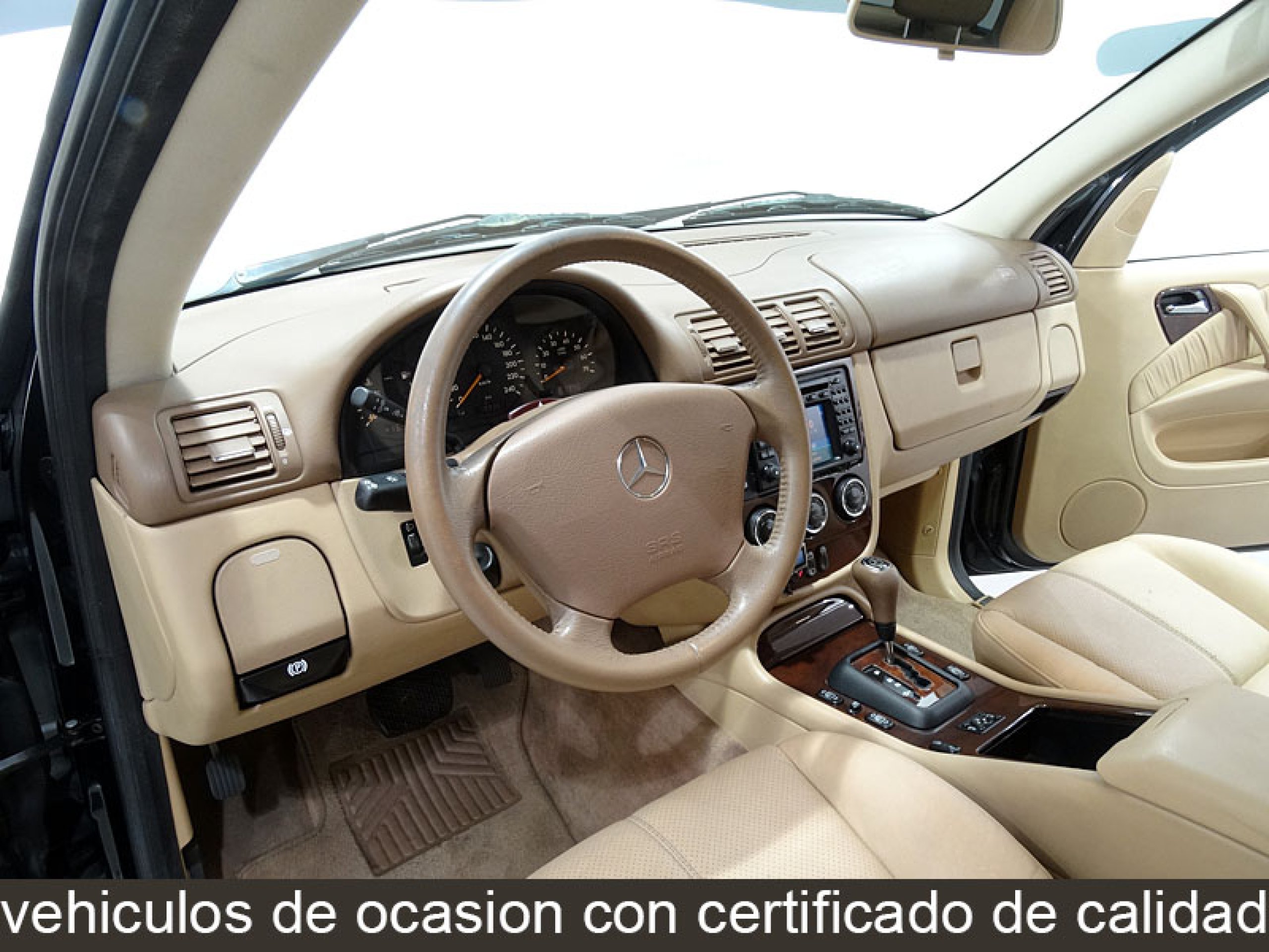 Foto Mercedes-Benz ML 350 24