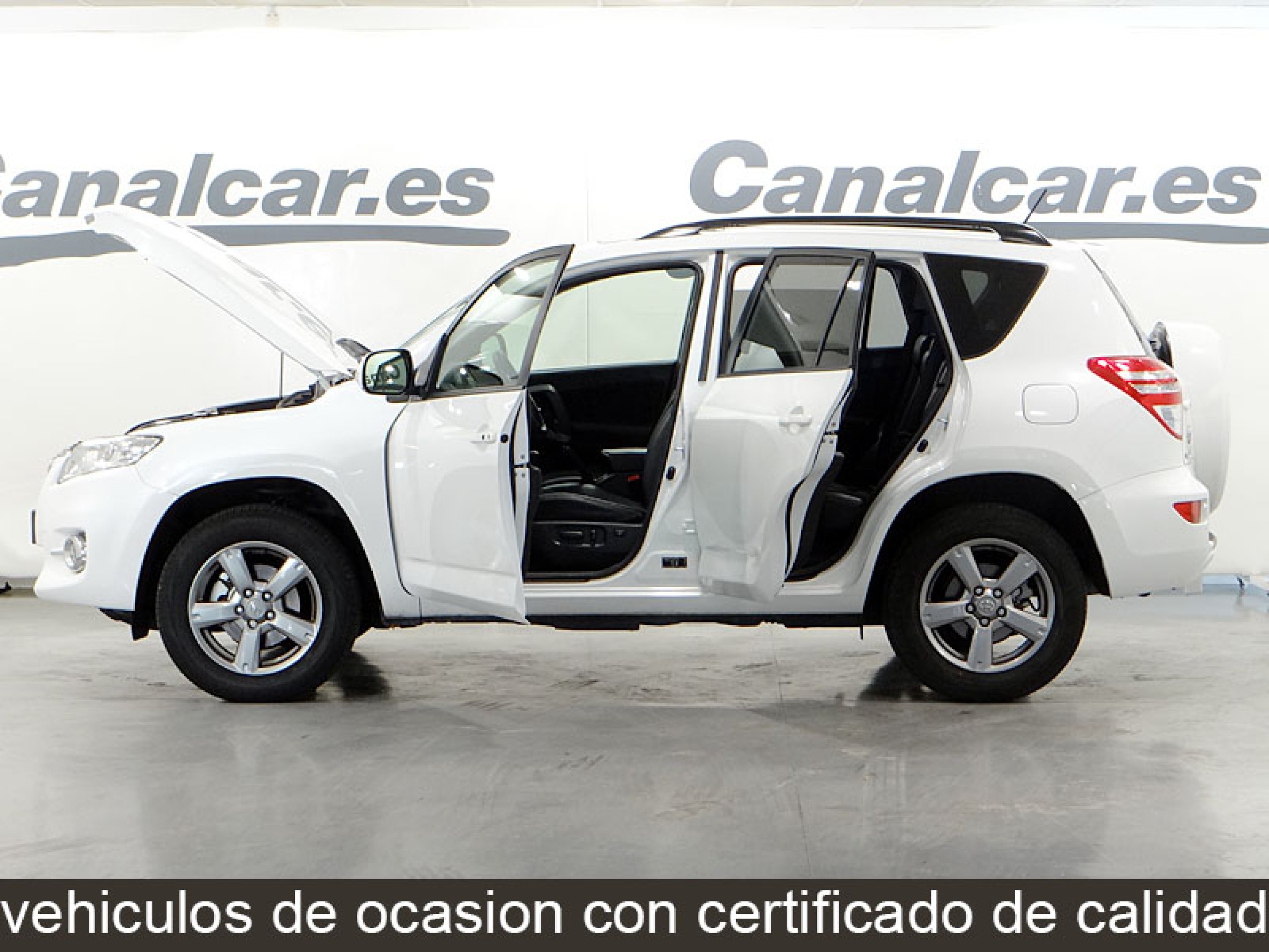 Foto Toyota RAV-4 12