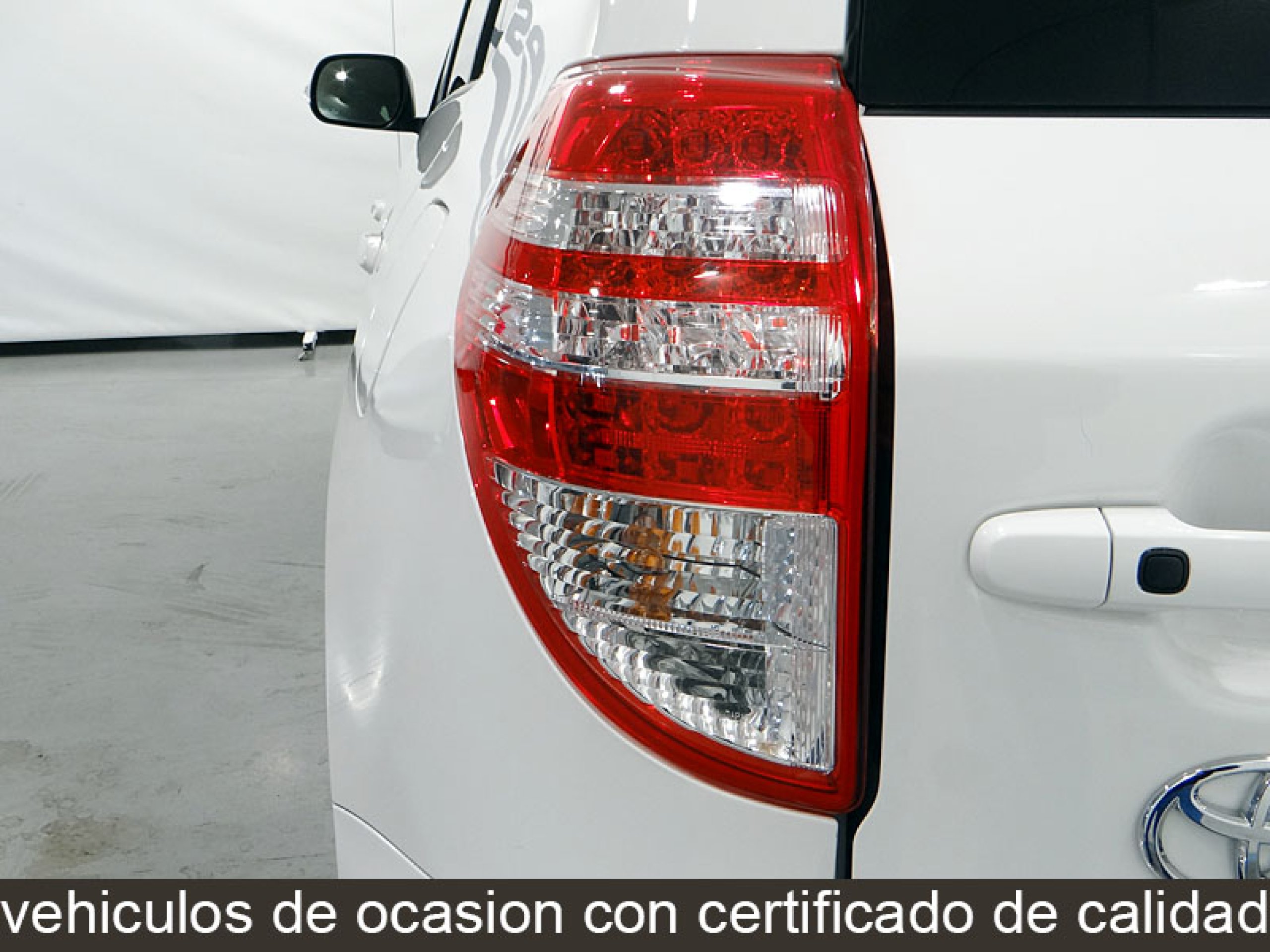 Foto Toyota RAV-4 17