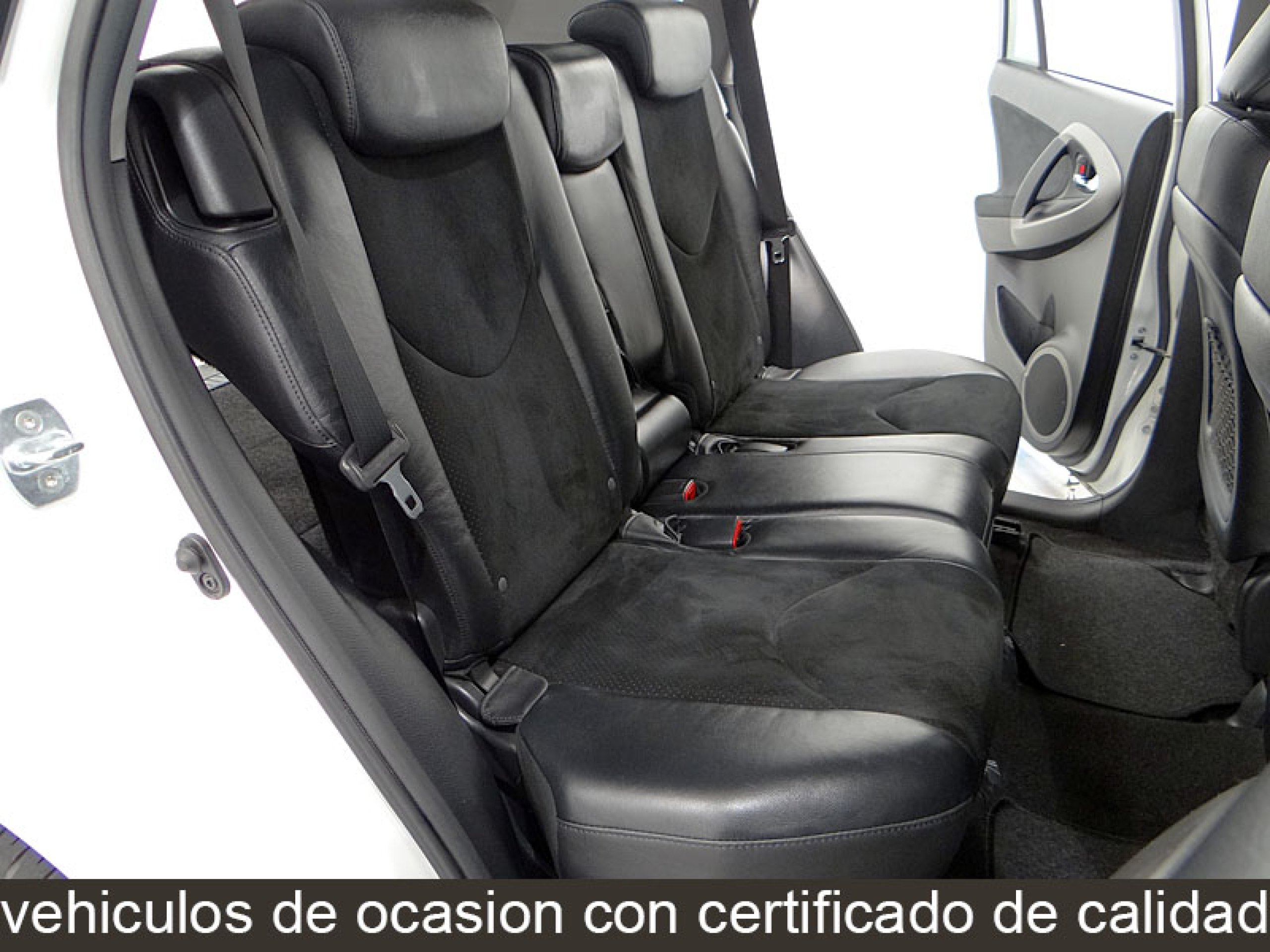 Foto Toyota RAV-4 25