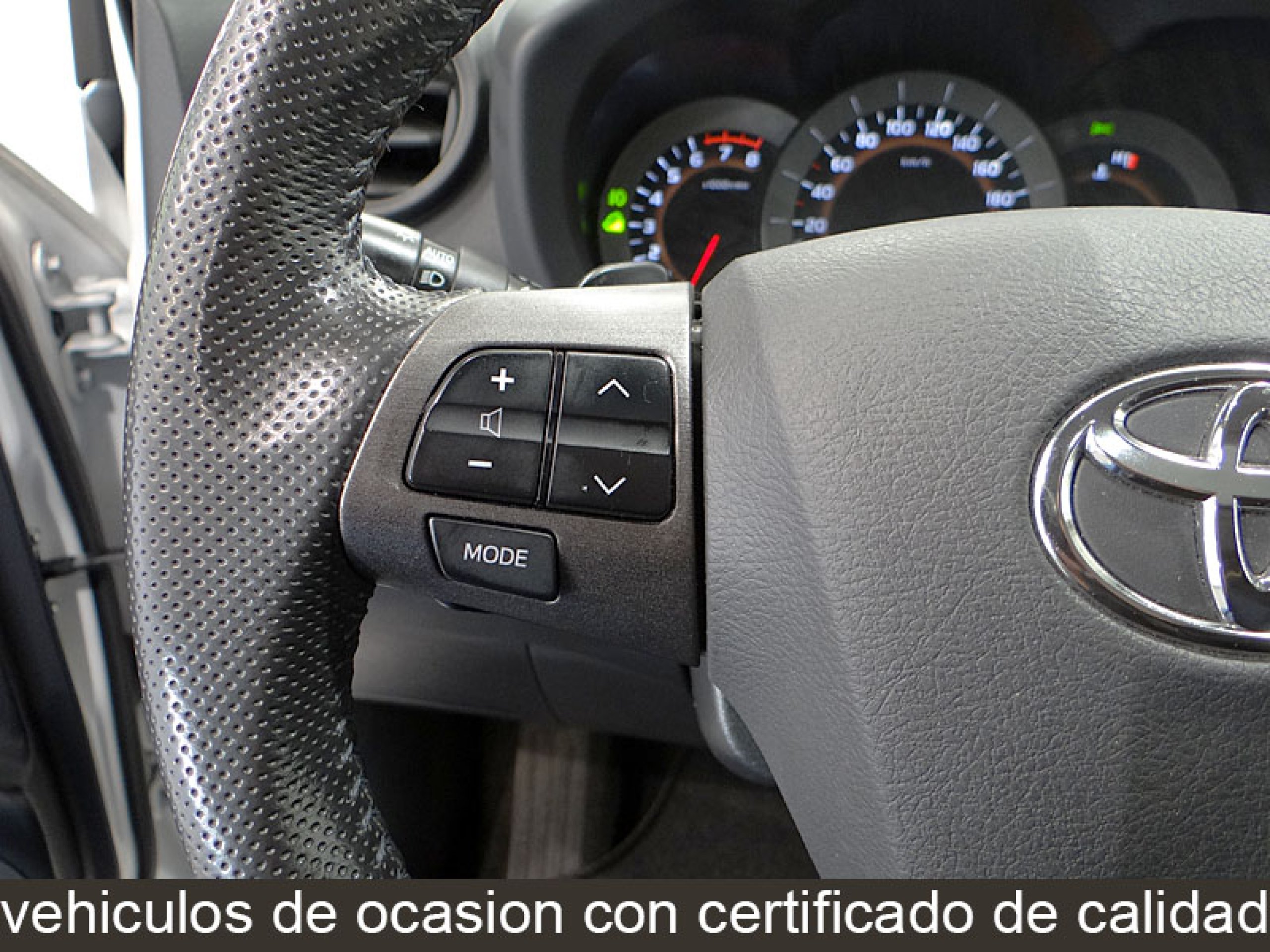 Foto Toyota RAV-4 40