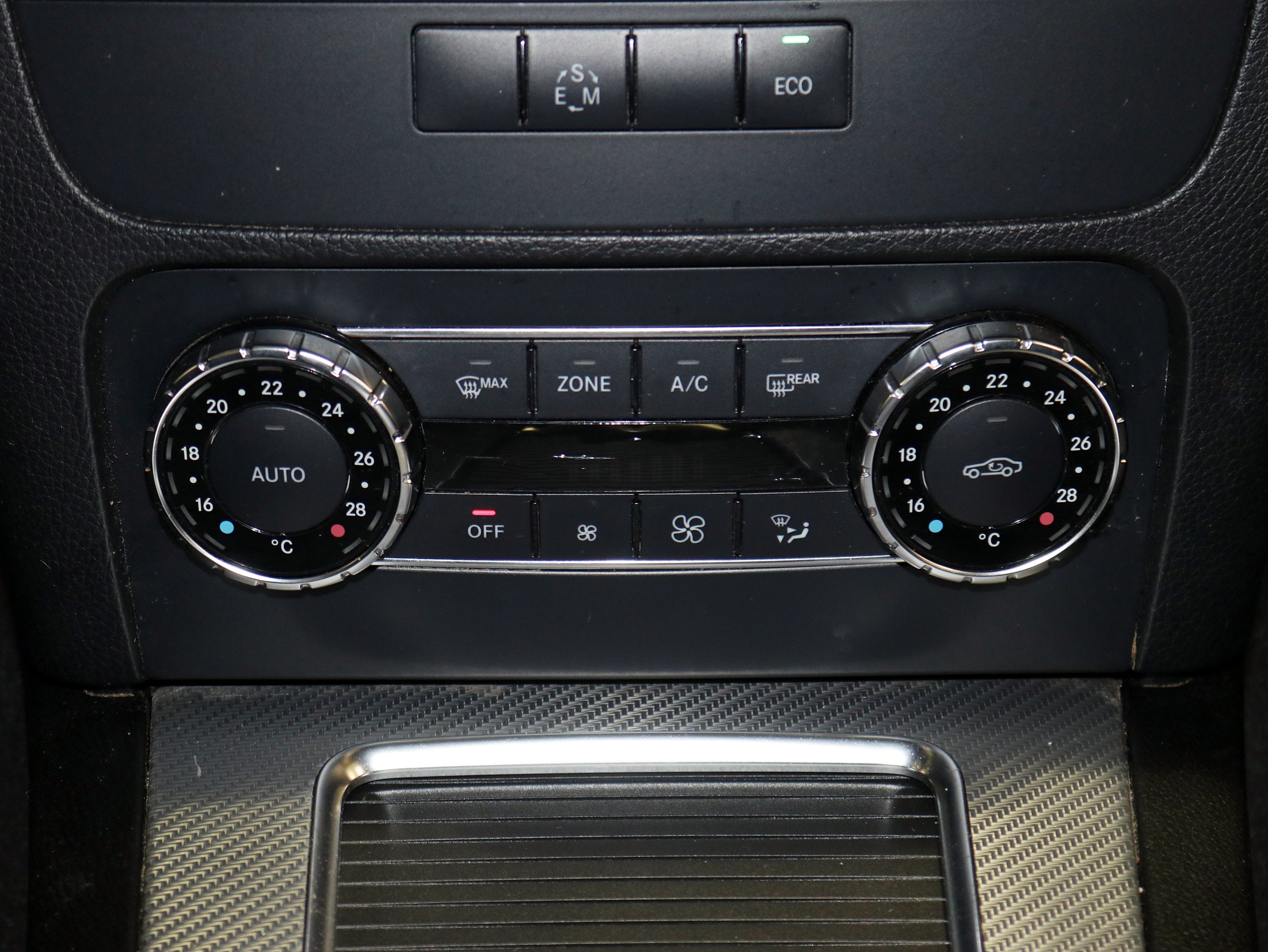 Foto Mercedes-Benz GLK 220 27