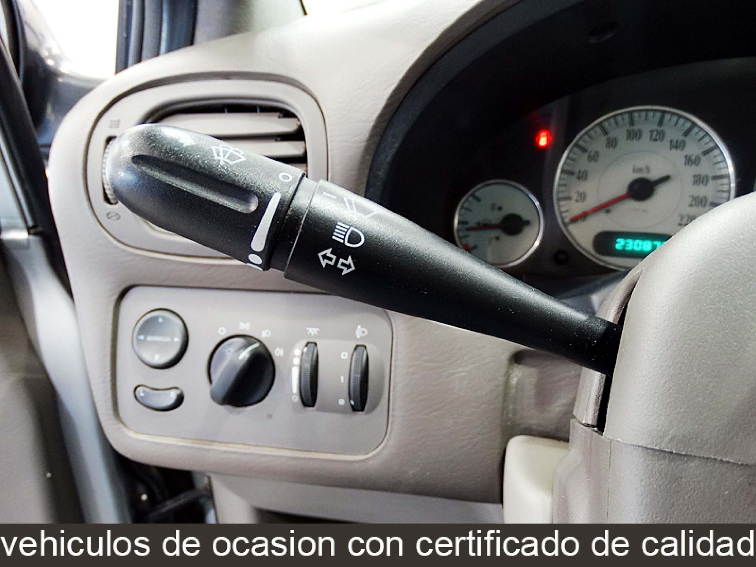 Foto Chrysler Voyager 20 Foto Chrysler Voyager 20
