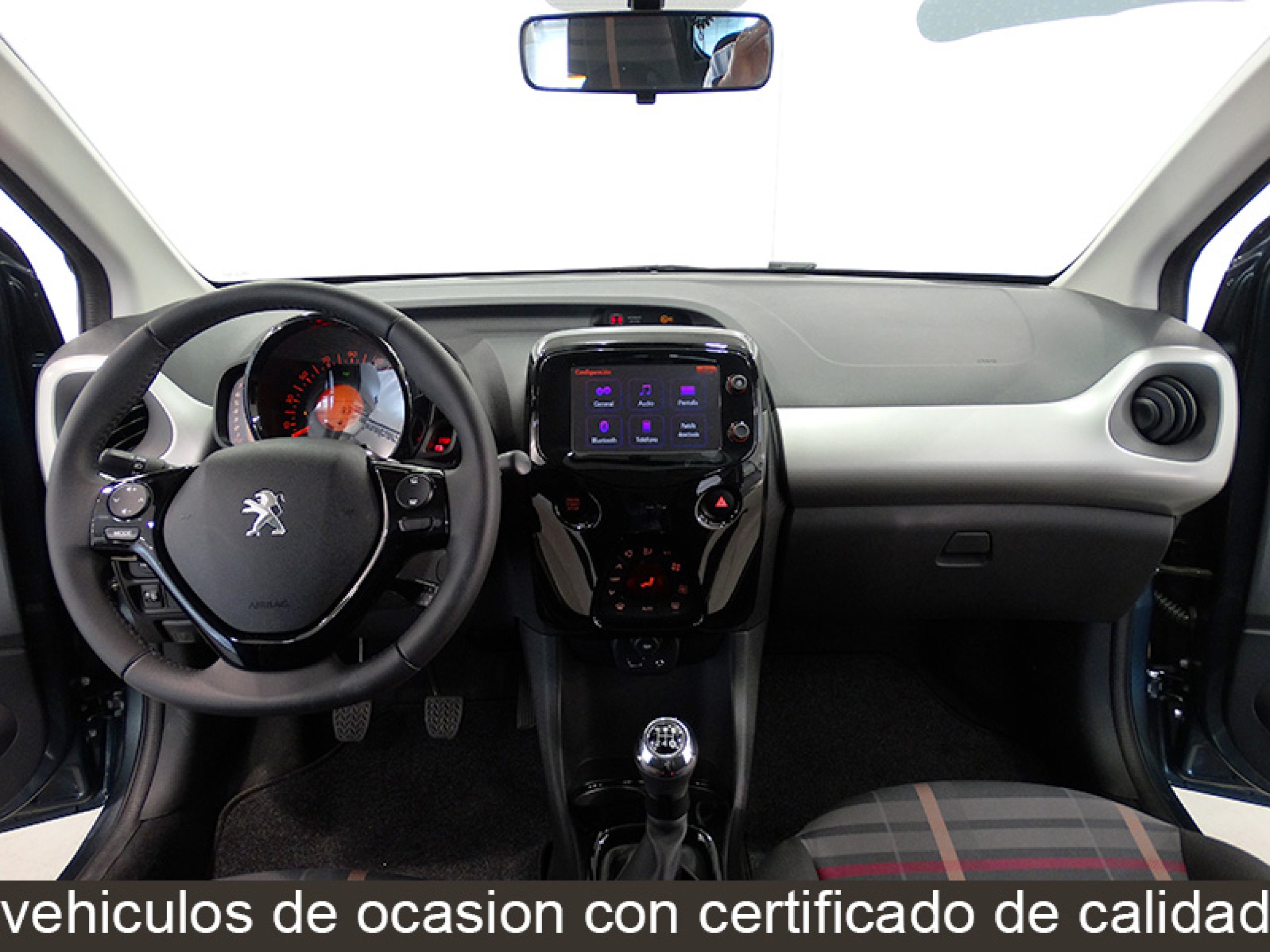 Foto Peugeot 108 23