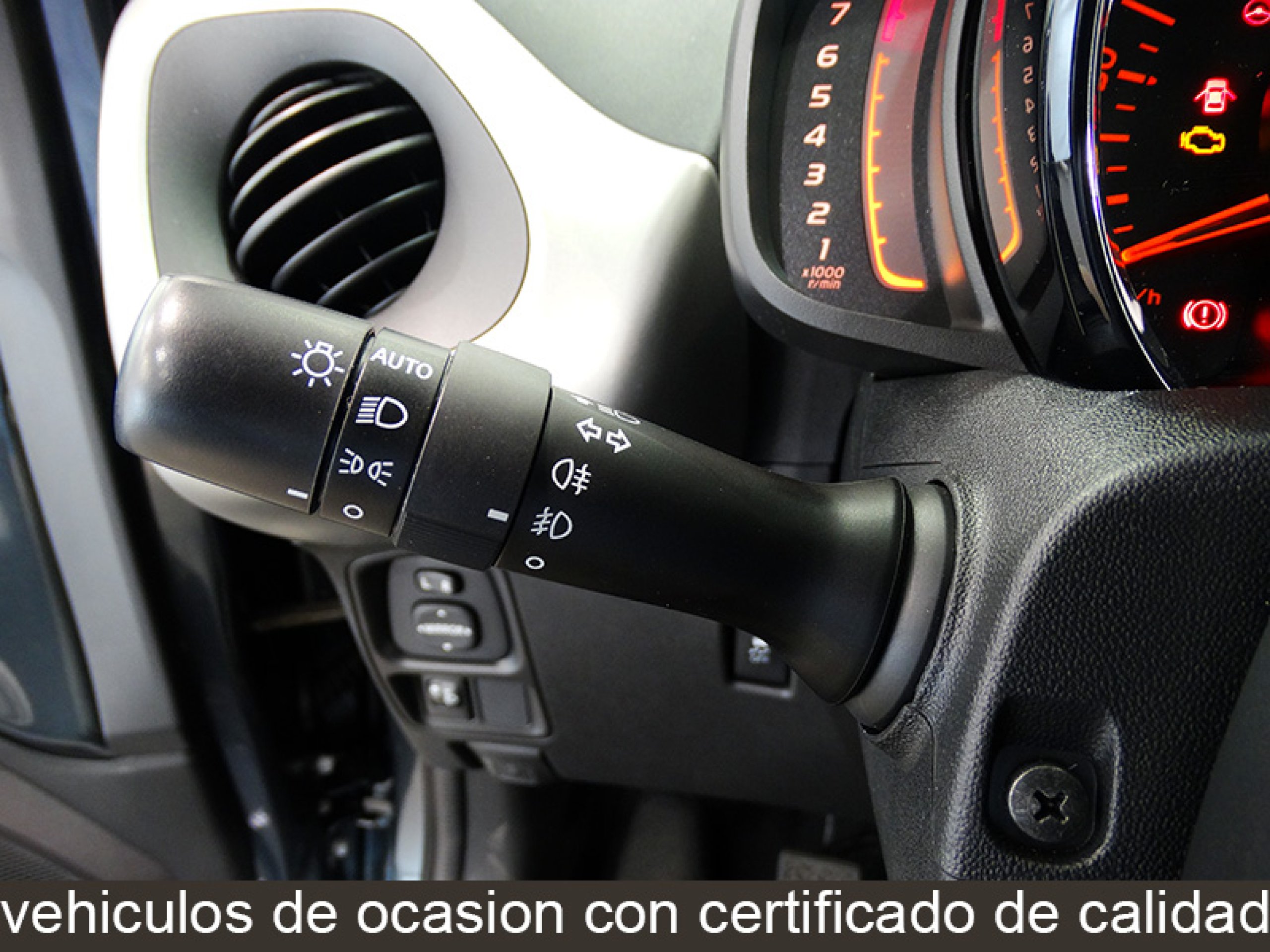 Foto Peugeot 108 32